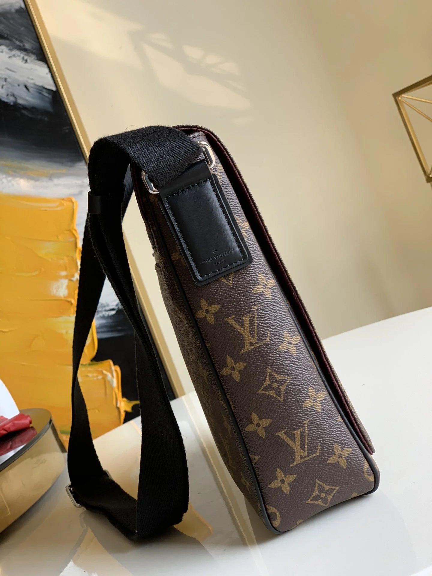 LV BAG M