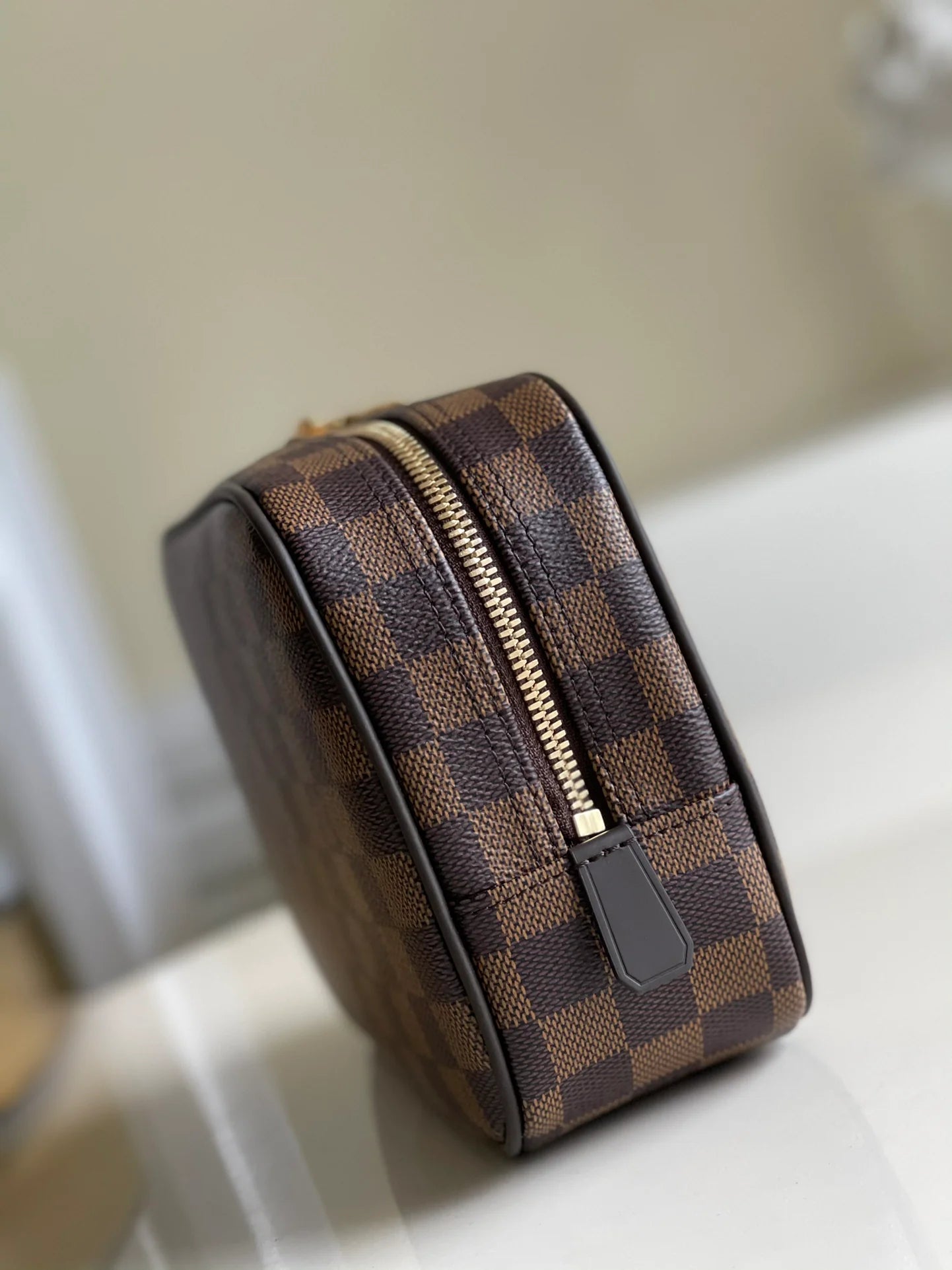 LV BAG M43383