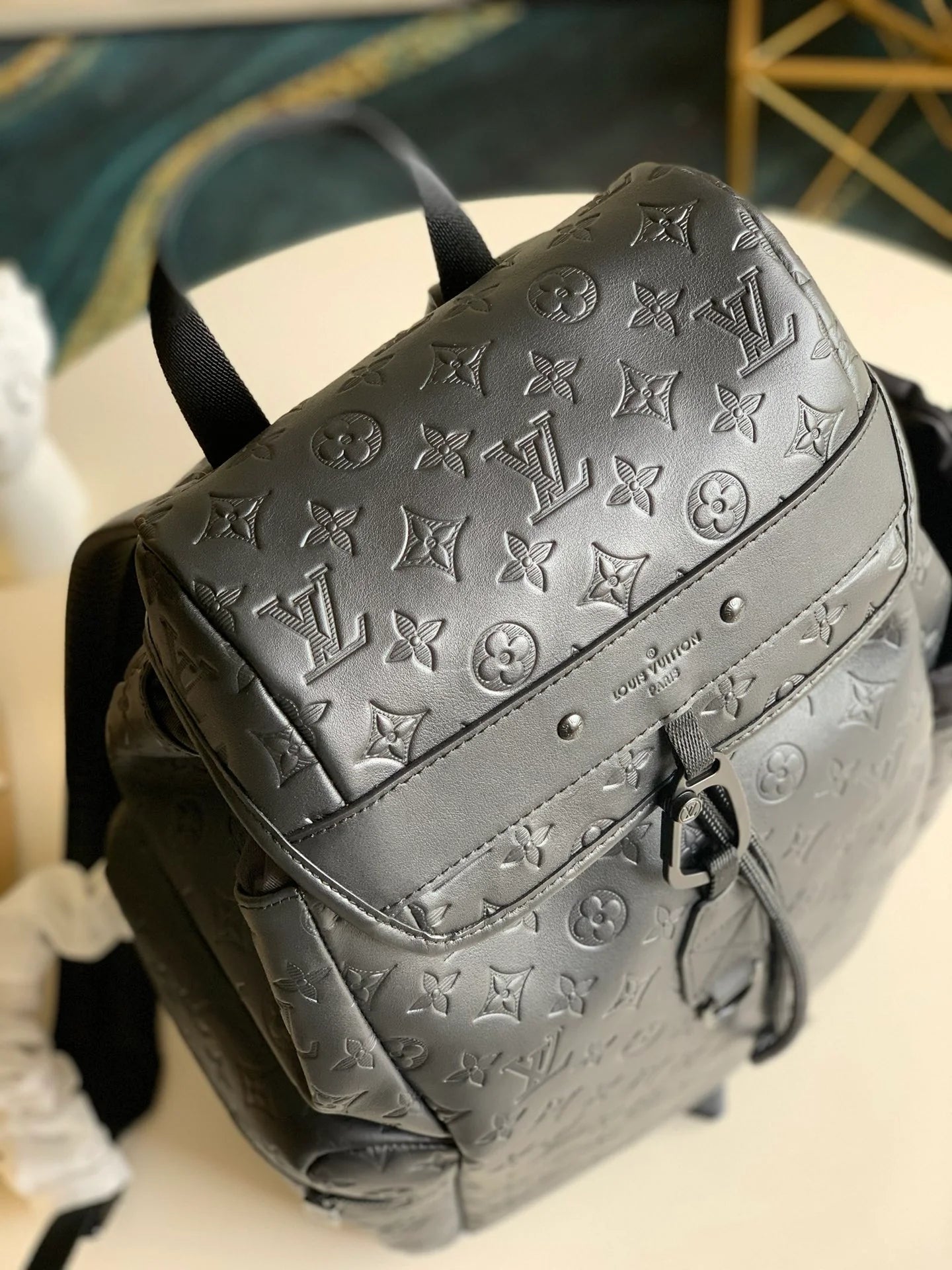 LV BAG M