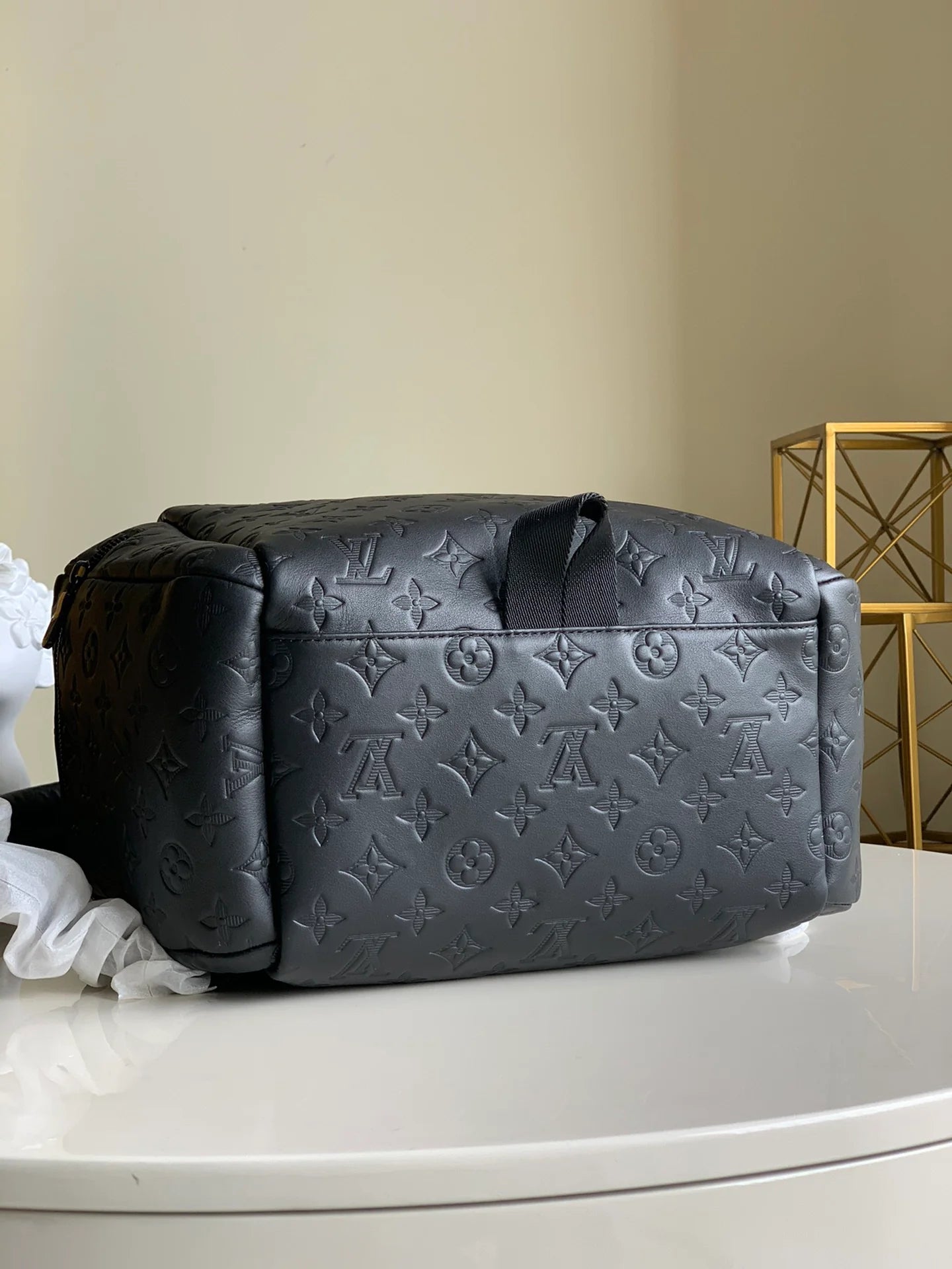 LV BAG M