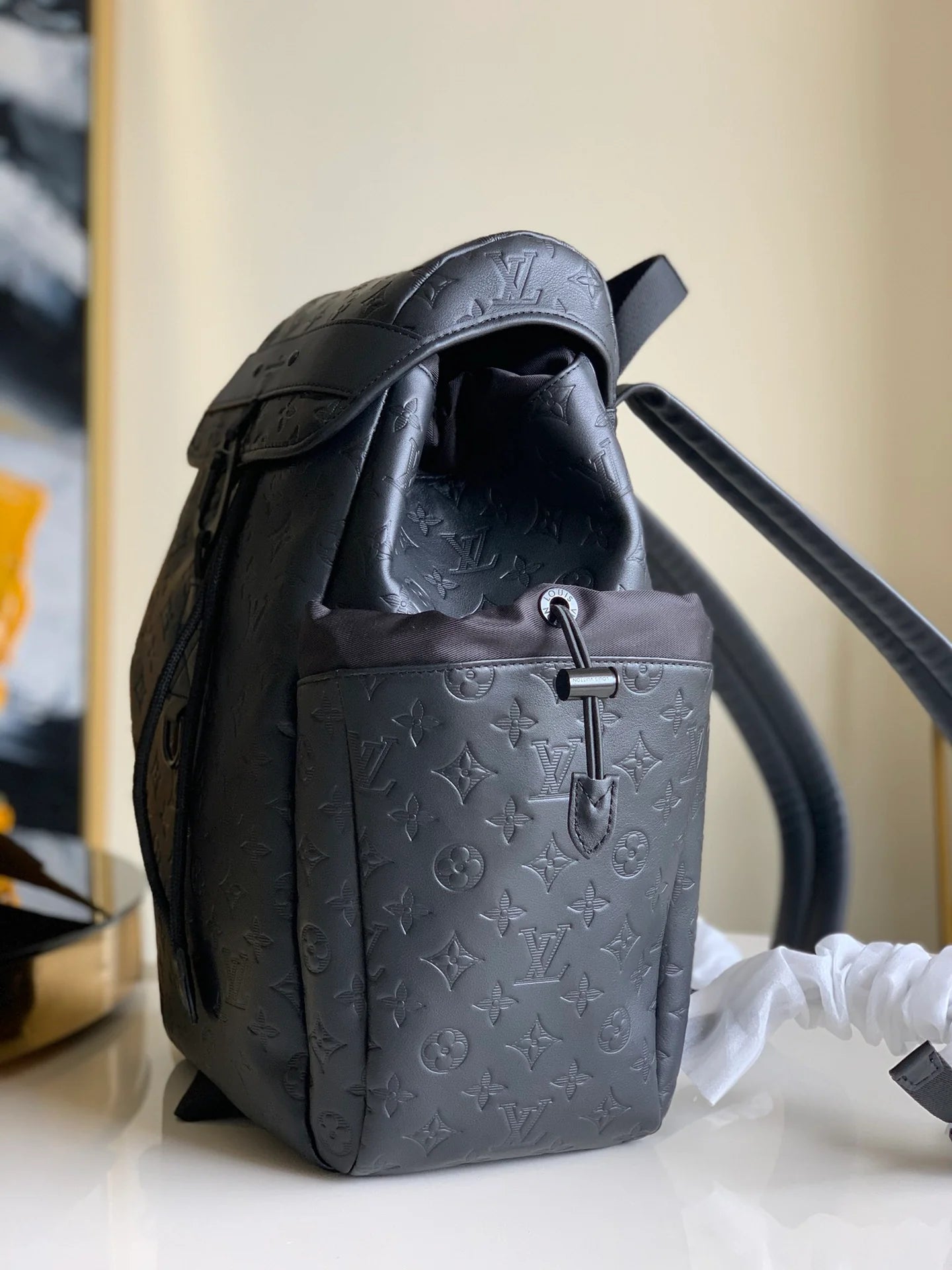 LV BAG M
