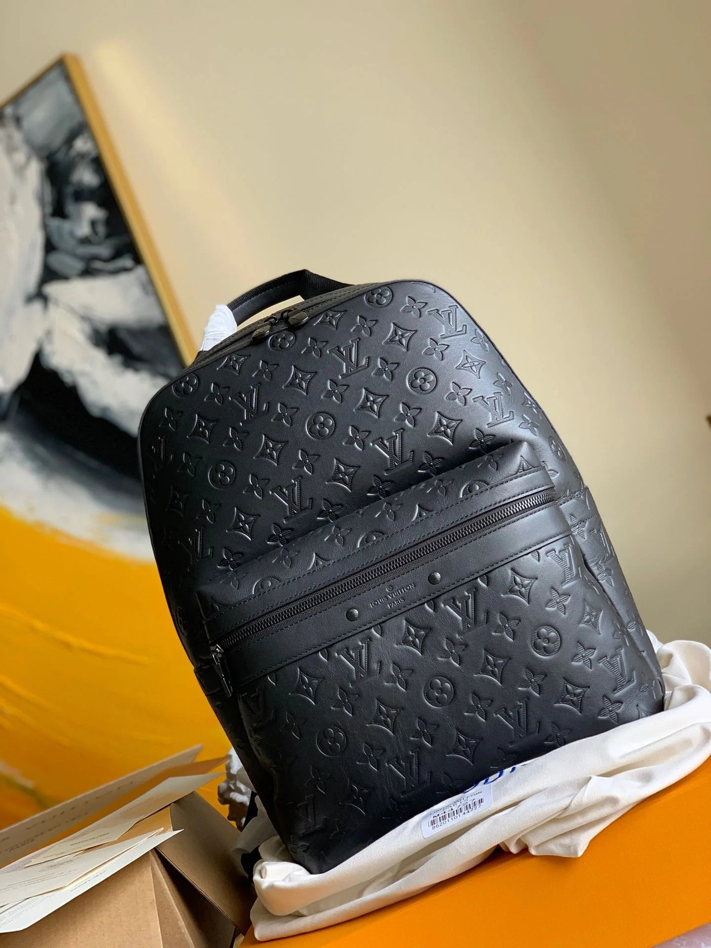 LV BAG M