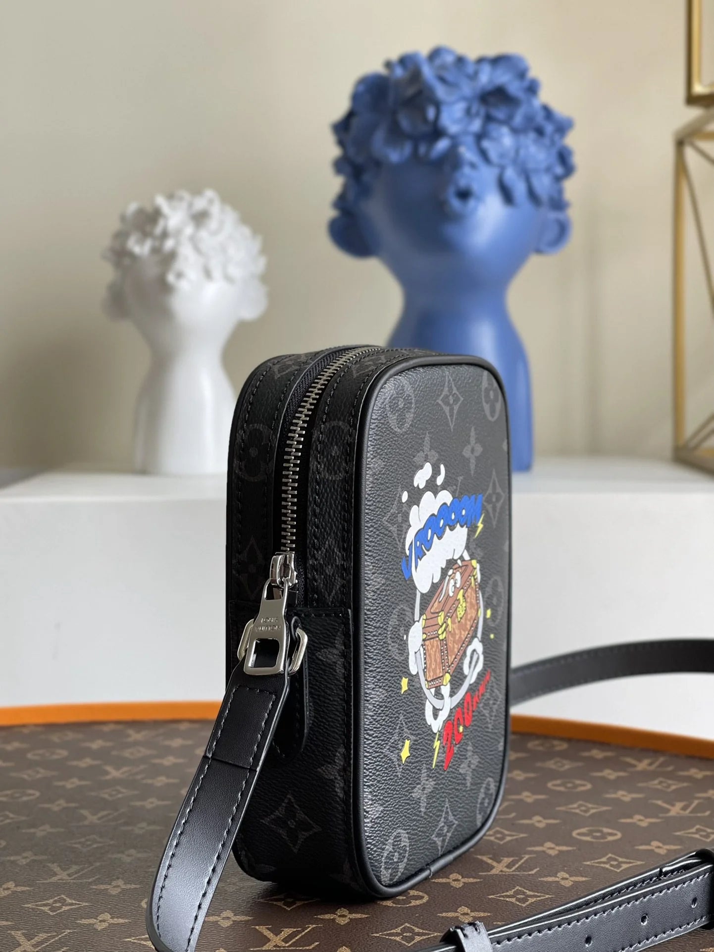 LV BAG M45893