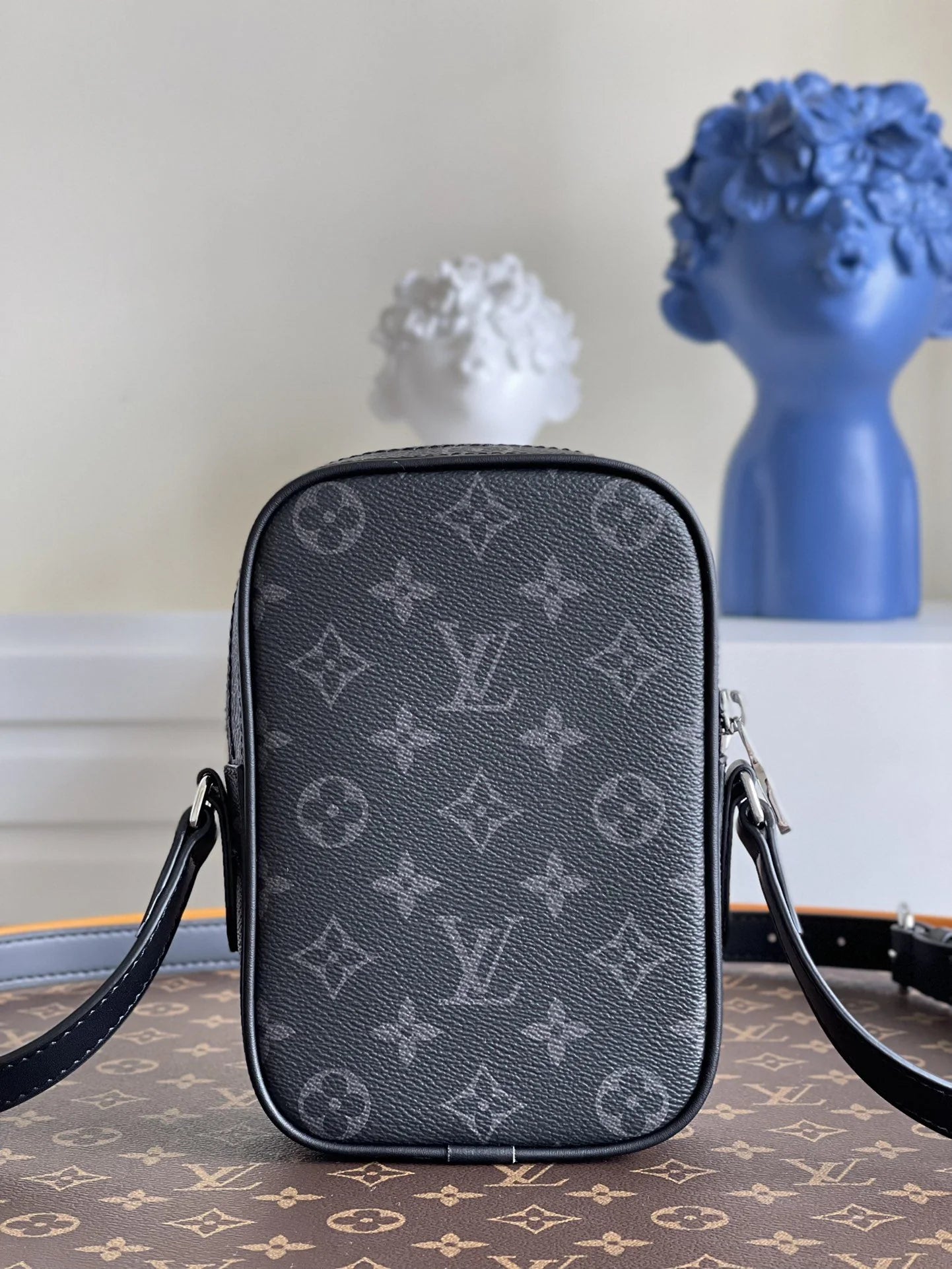 LV BAG M45893