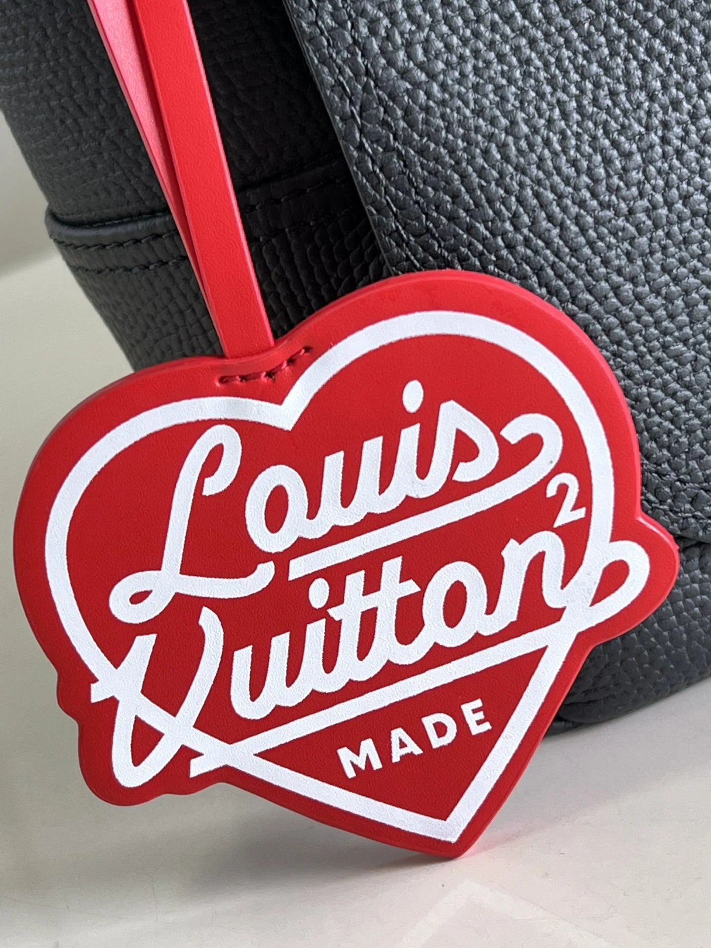 LV BAG M