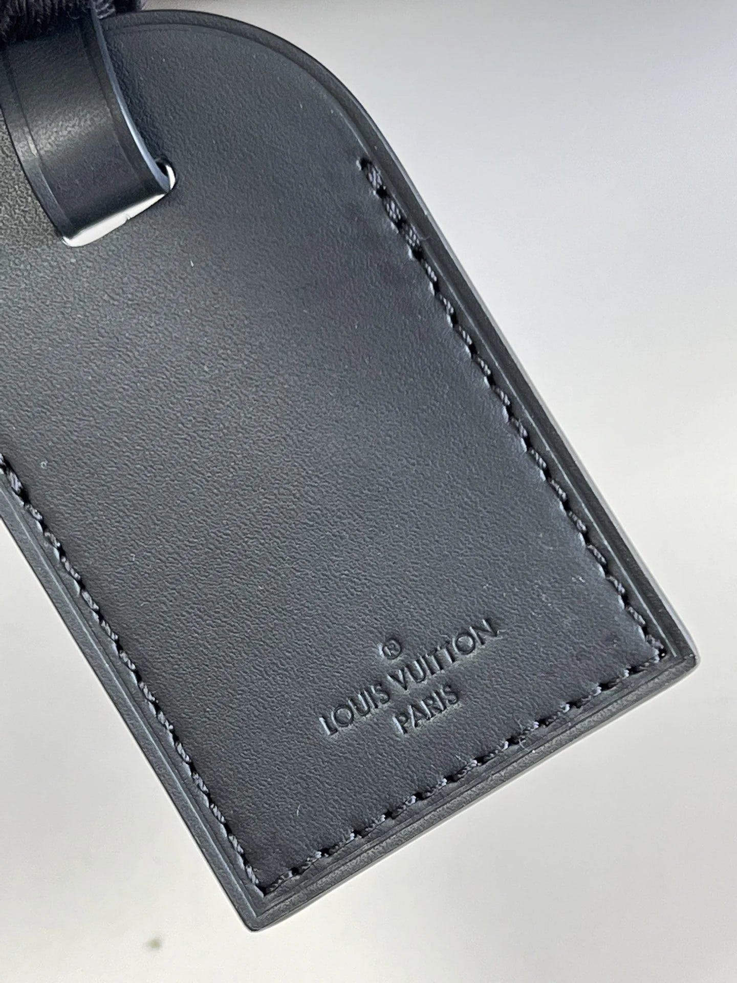 LV BAG M