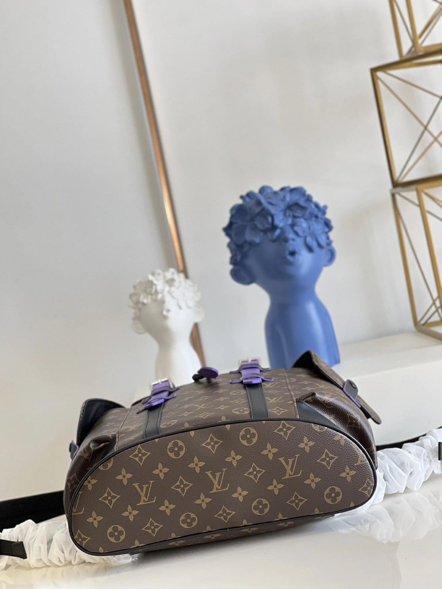 LV BAG M