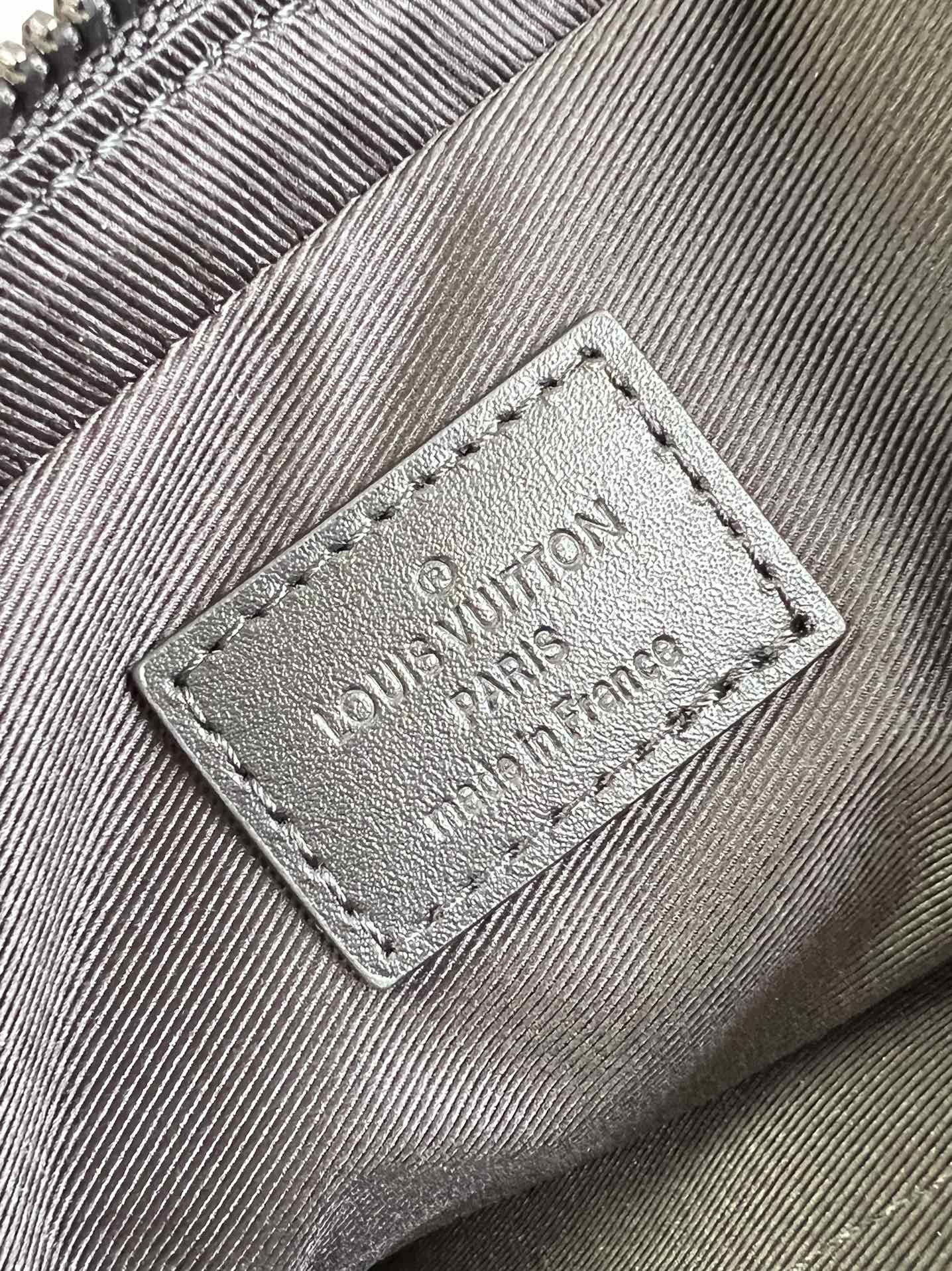 LV BAG M46266