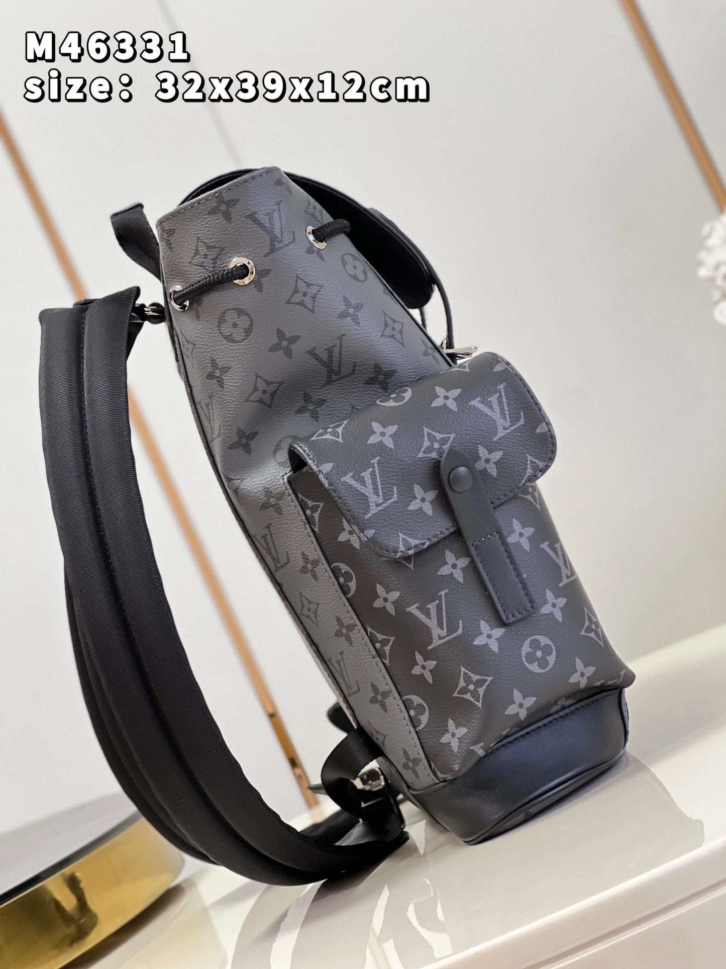 LV BAG M