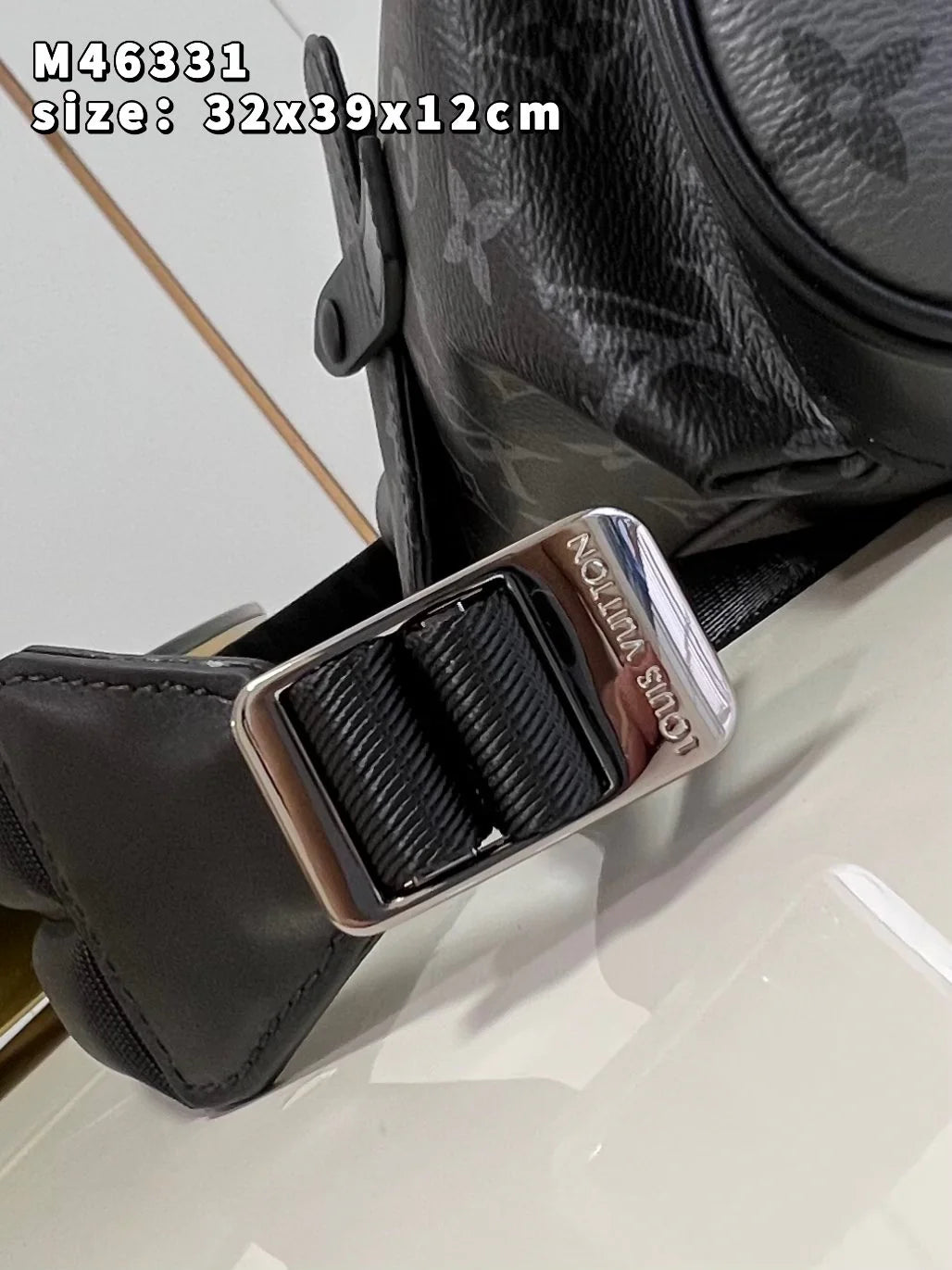 LV BAG M