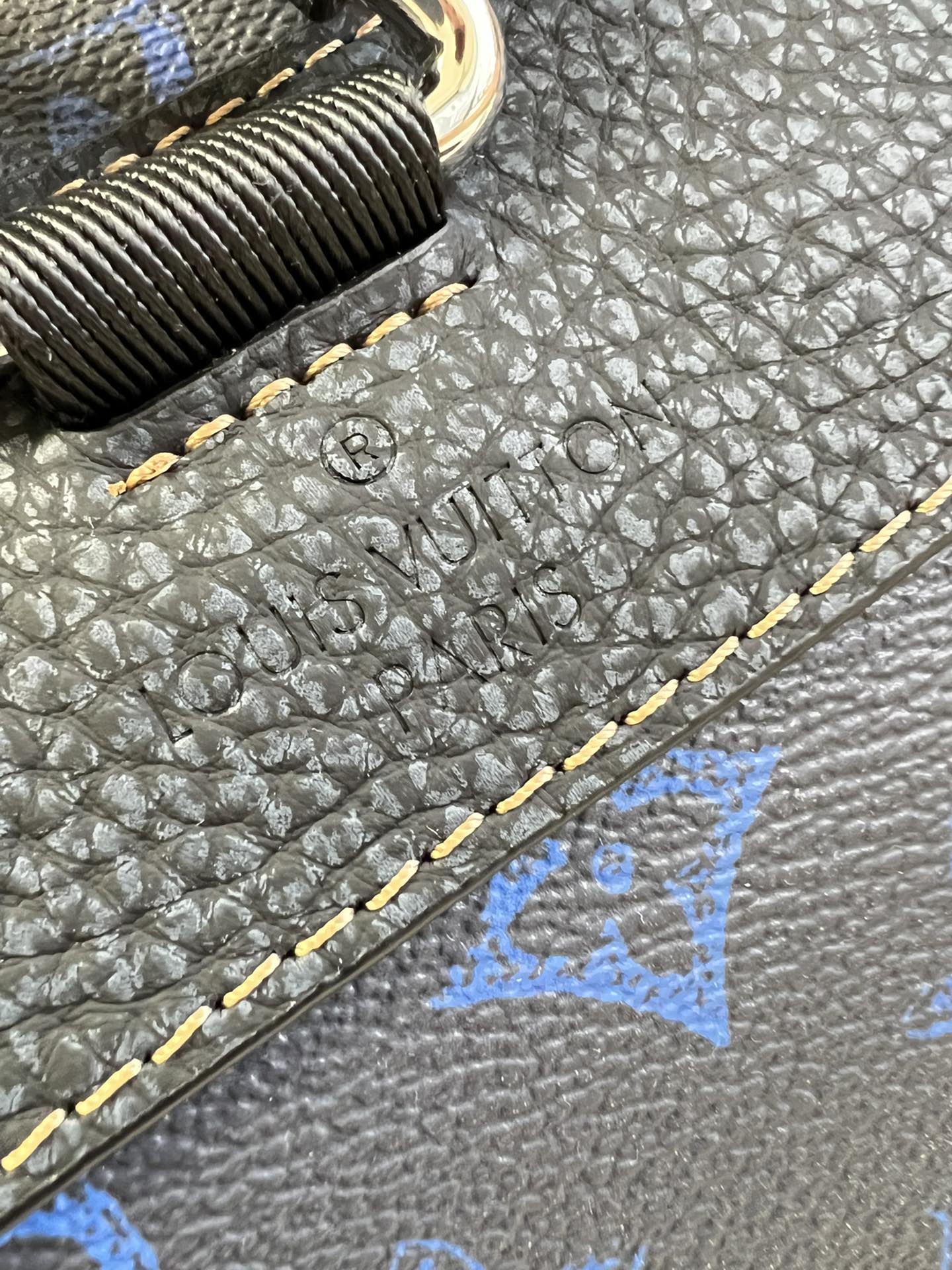 LV BAG M