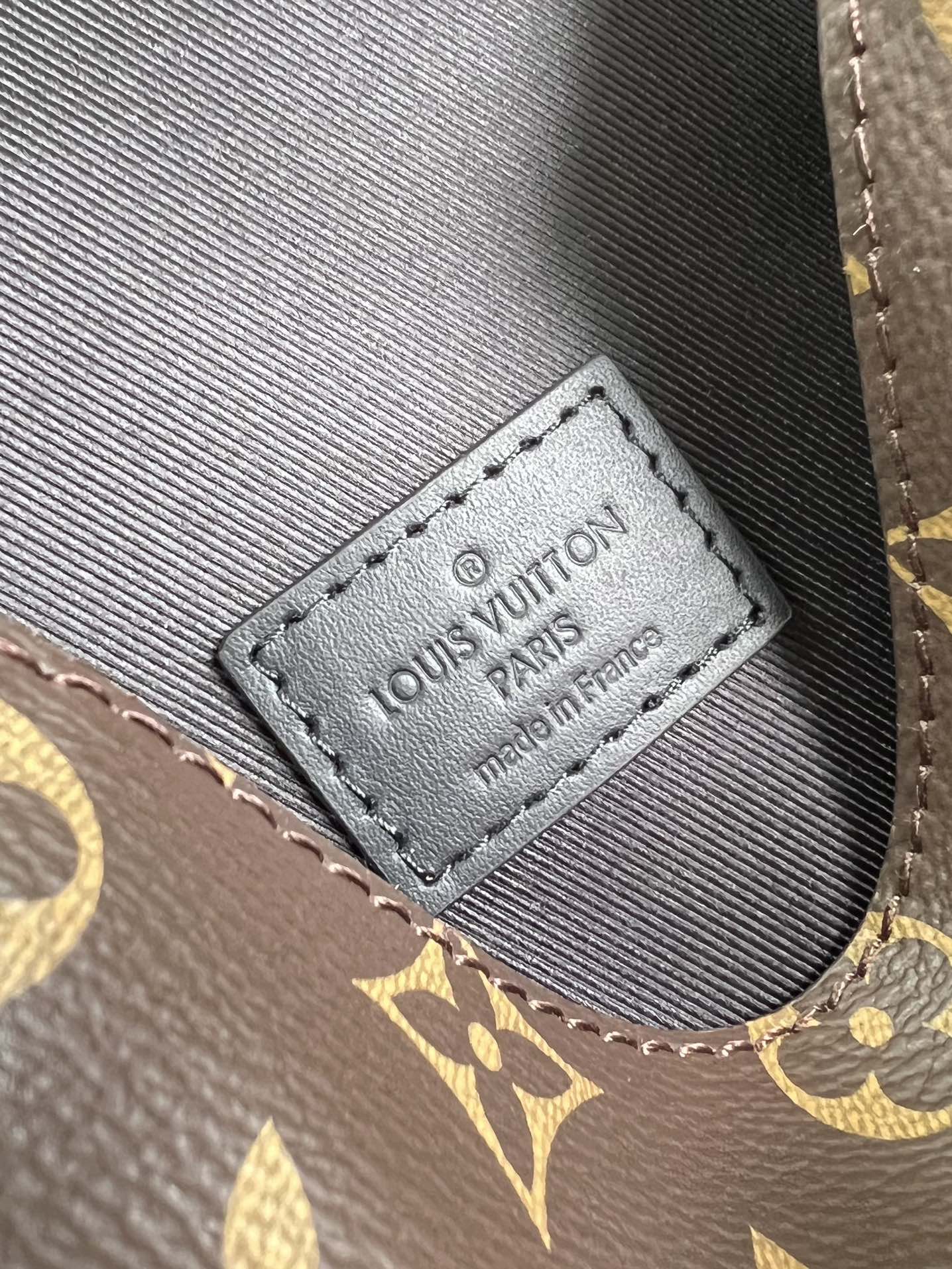 LV BAG M46442