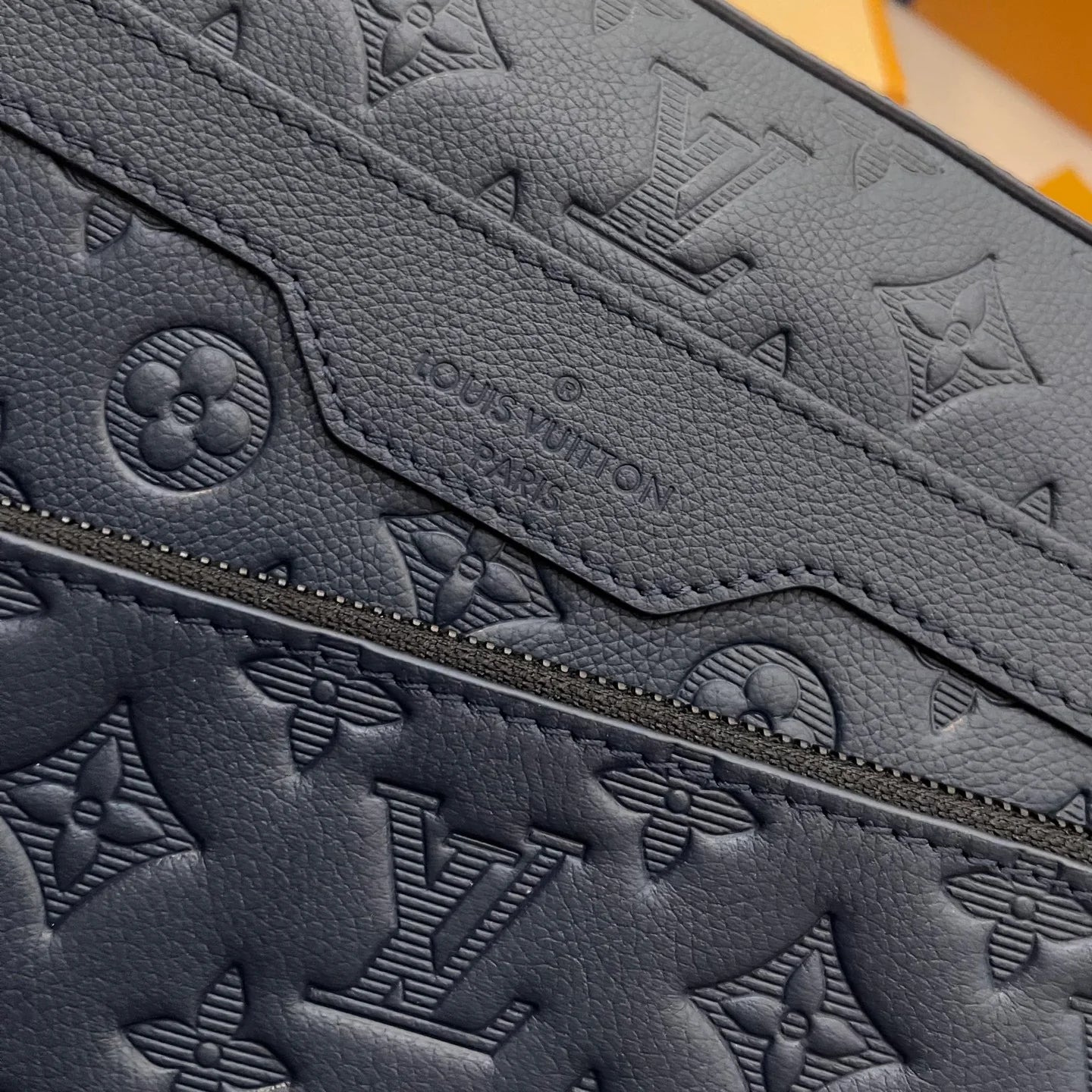 LV BAG M46604