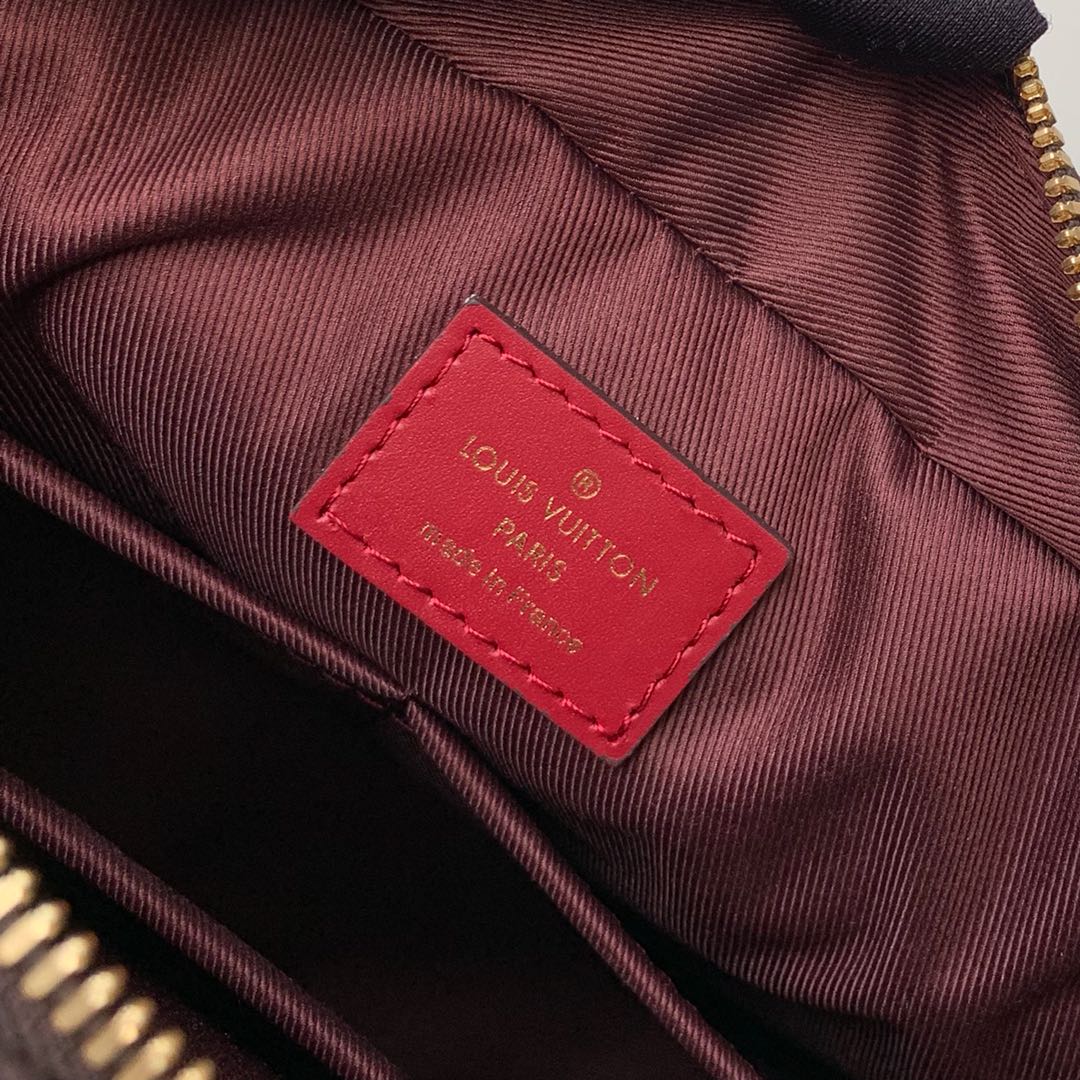 LV BAG M