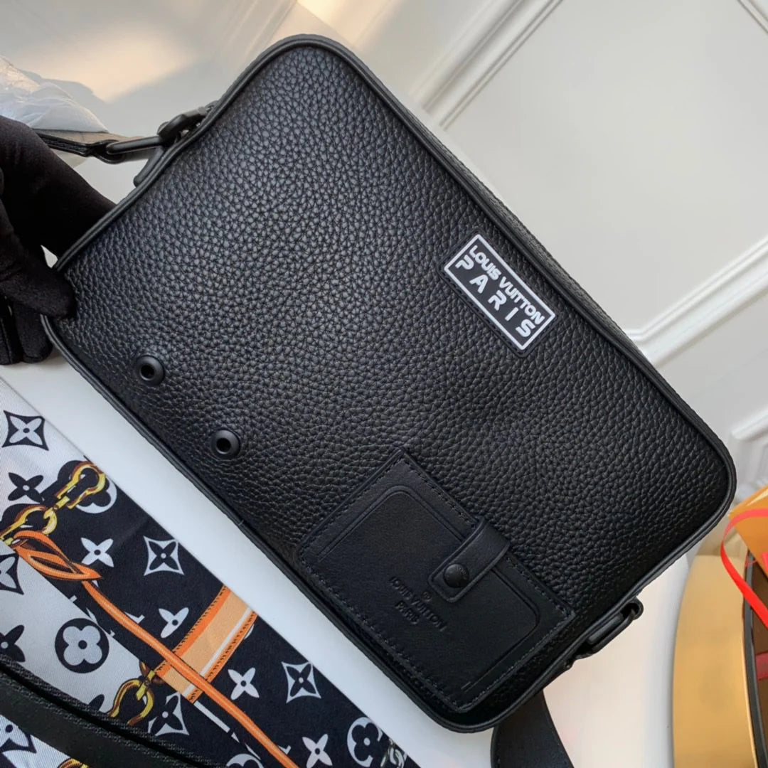 LV BAG M