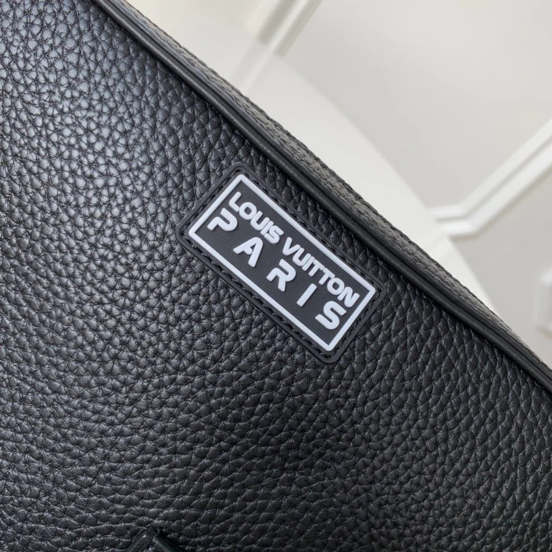 LV BAG M