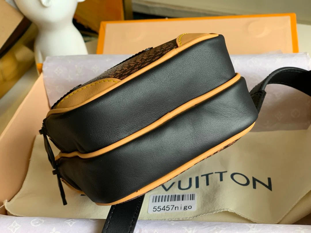 LV BAG M