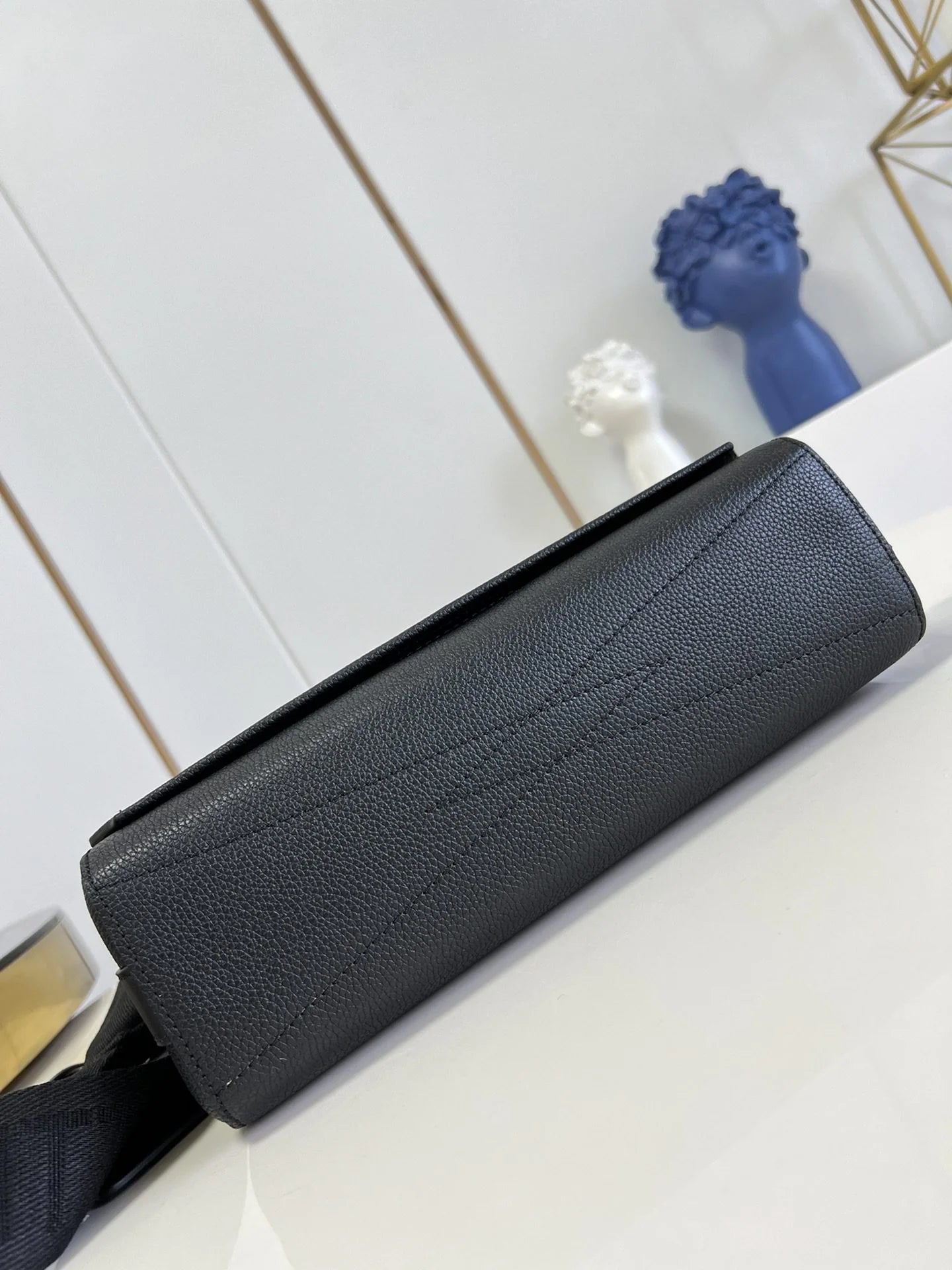 LV BAG M57080