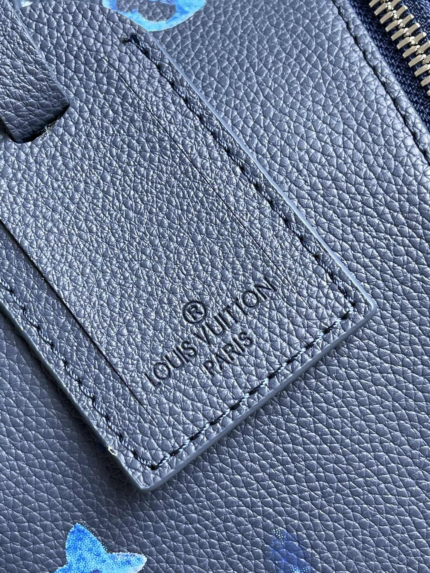LV BAG M