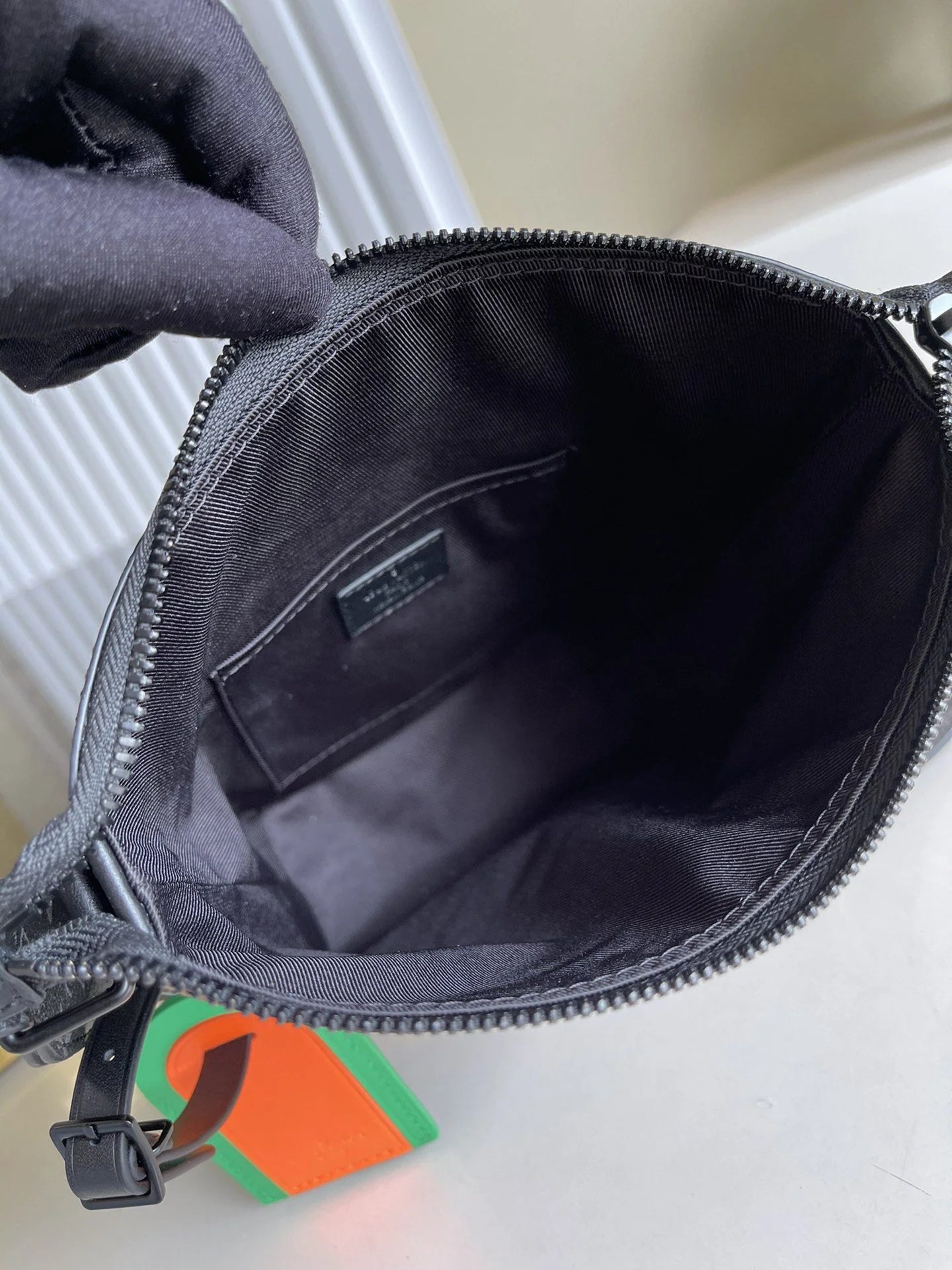 LV BAG M