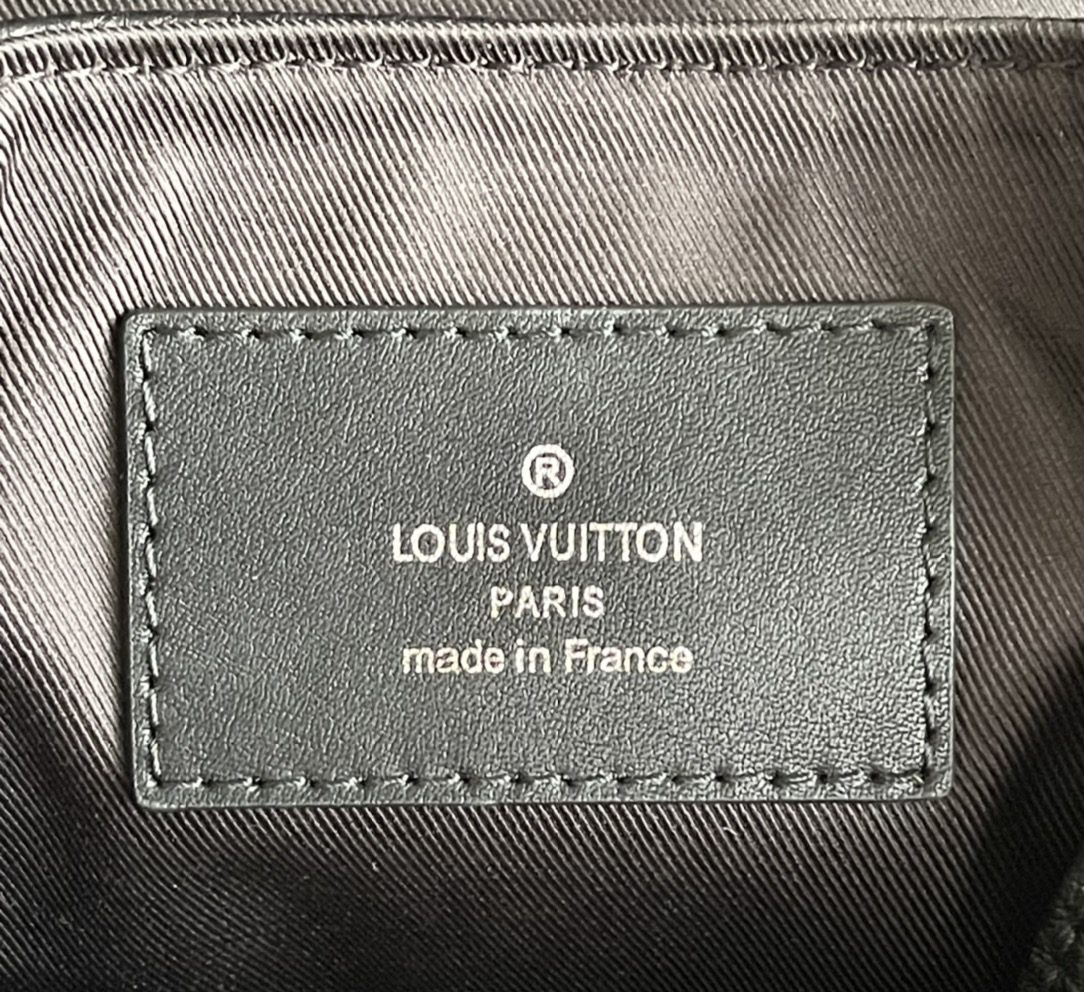 LV BAG M58495