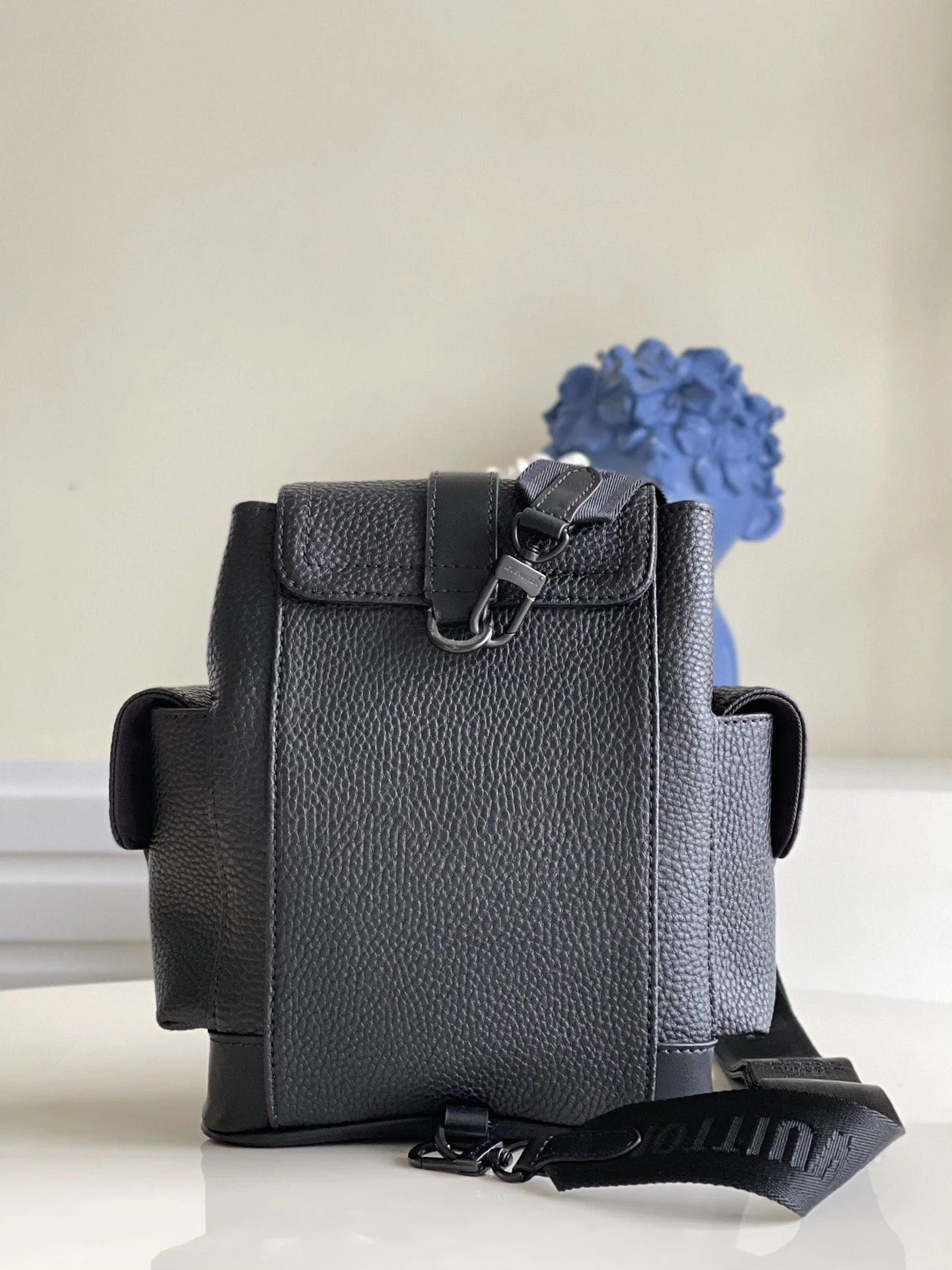 LV BAG M58495