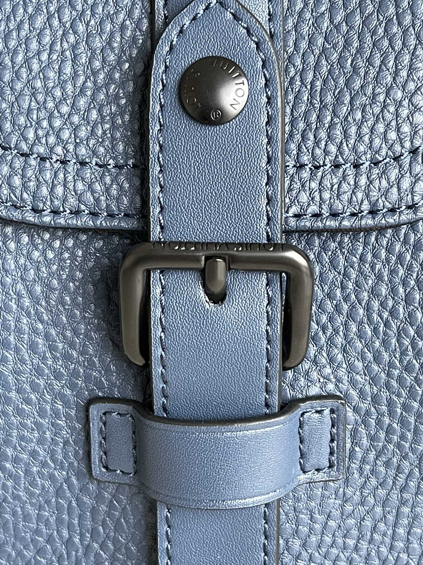 LV BAG M58495