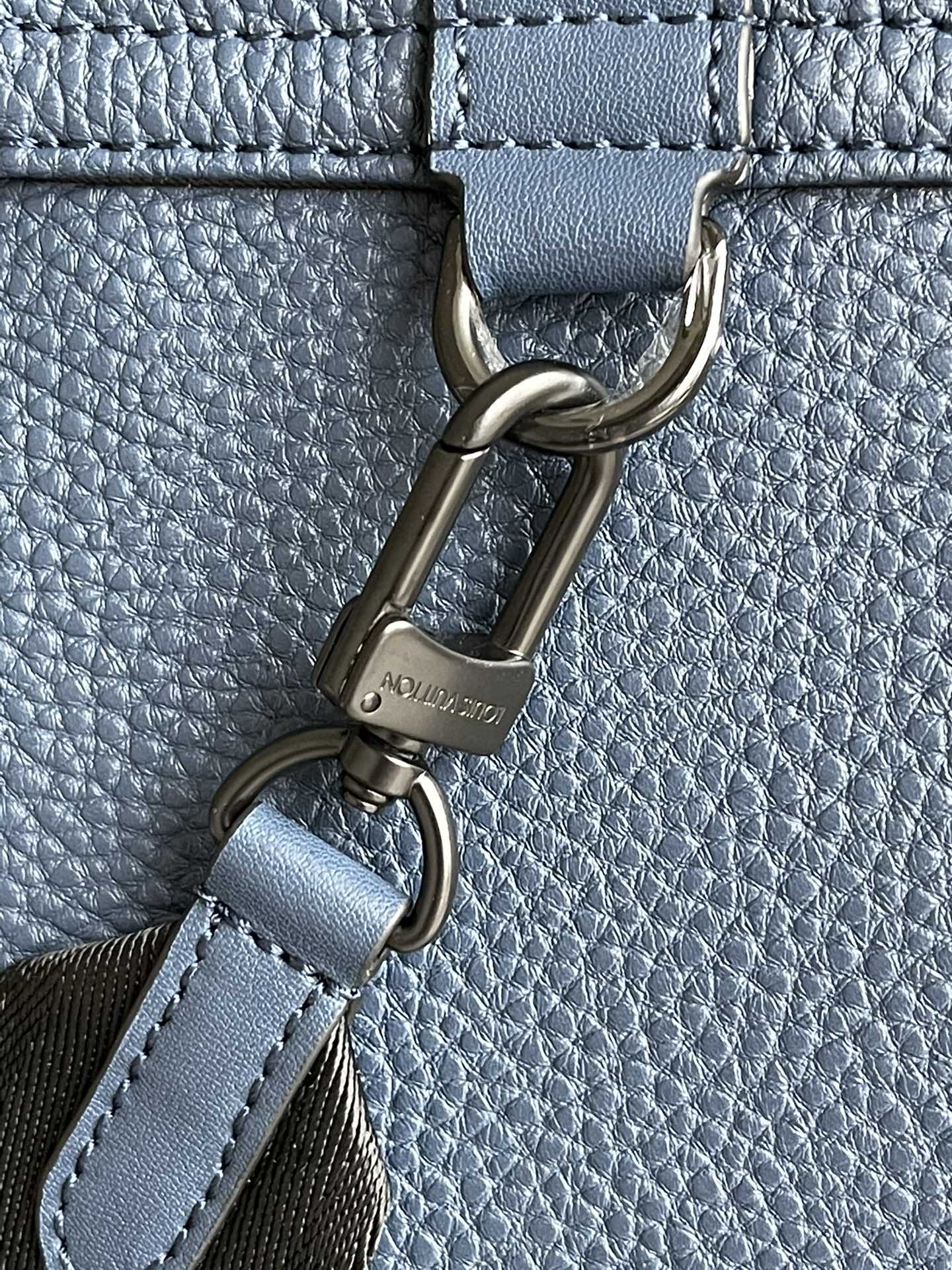 LV BAG M58495