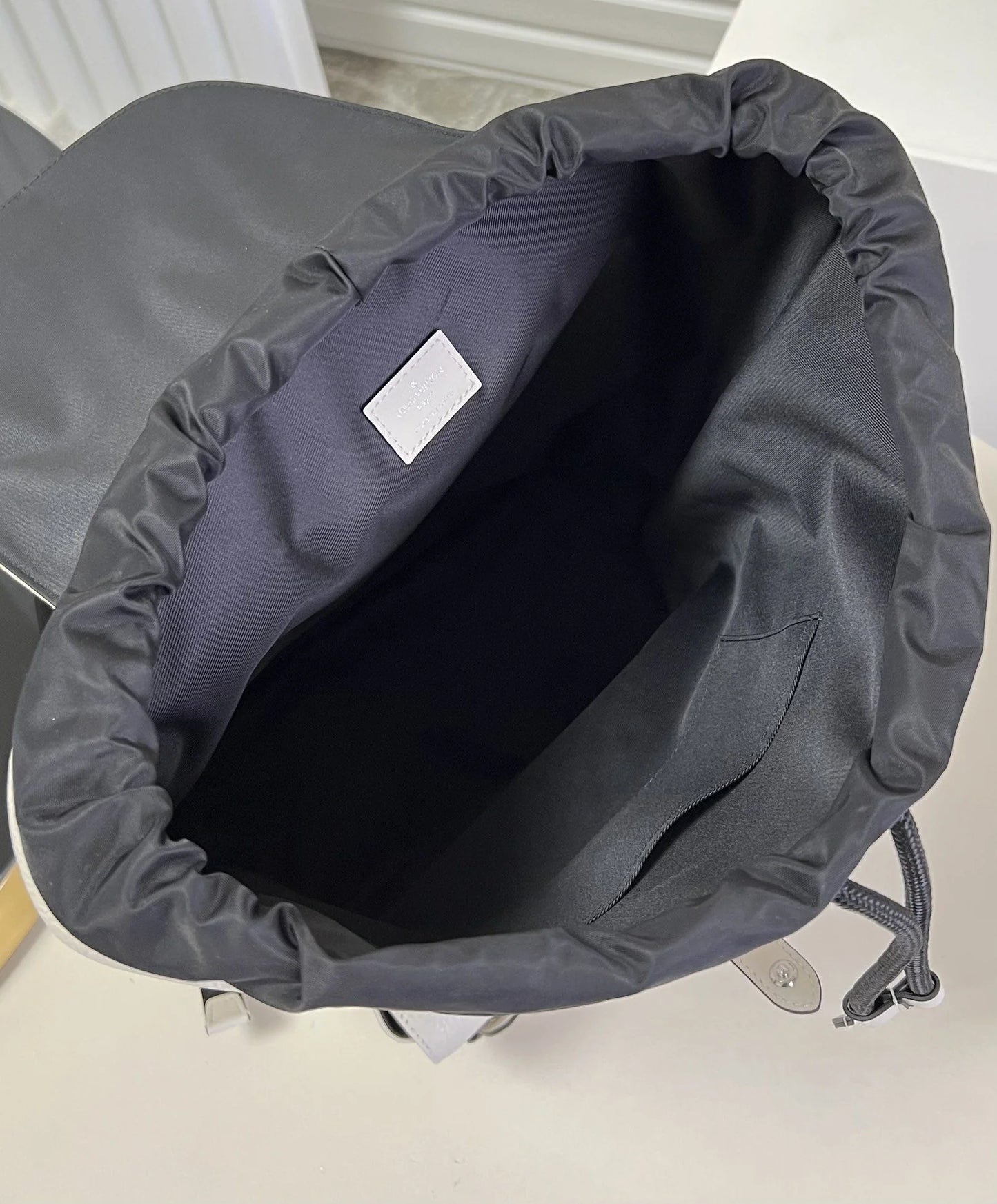 LV BAG M58664