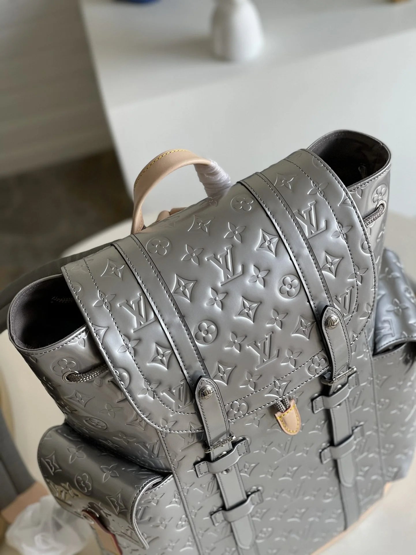 LV BAG M