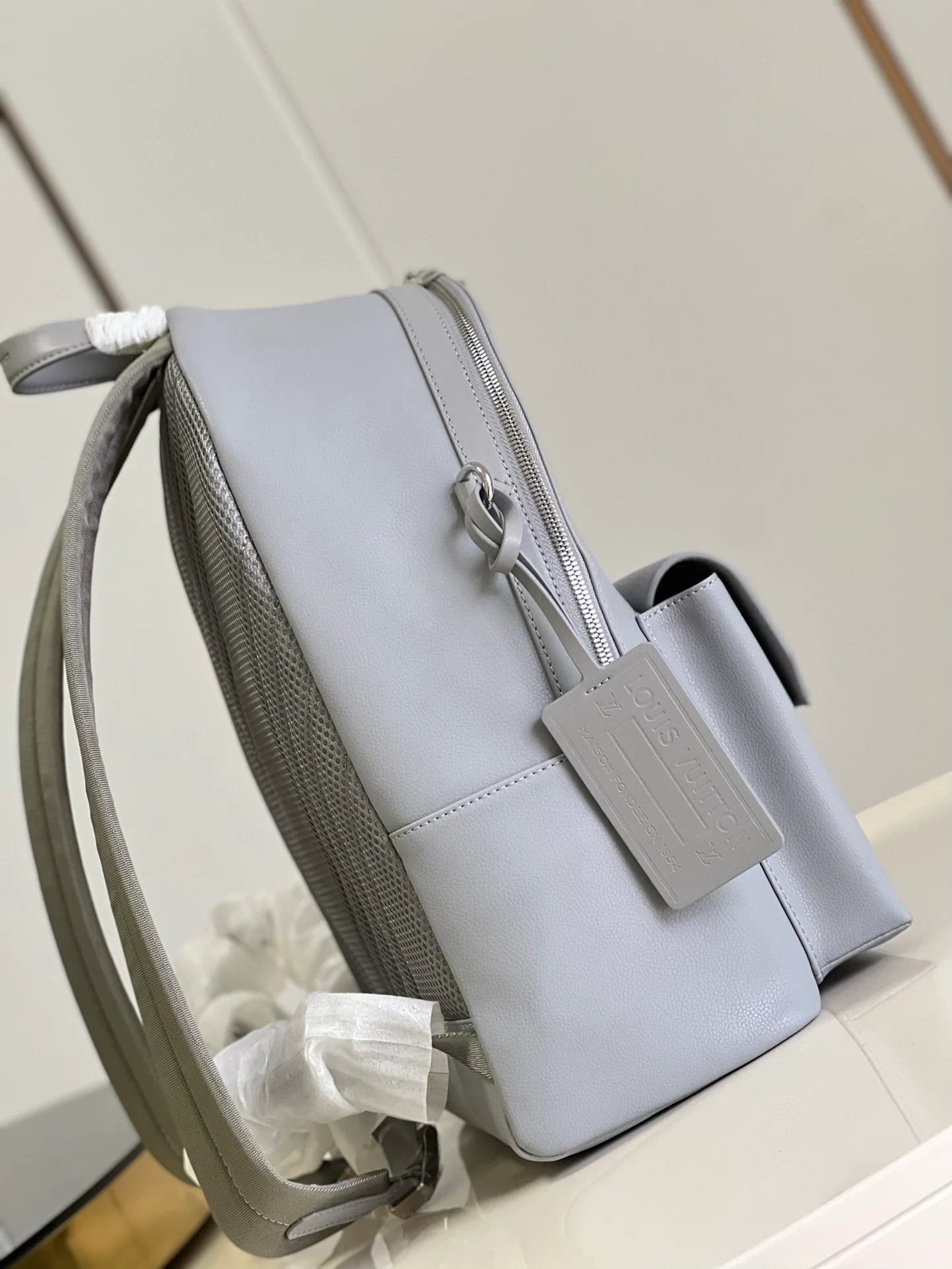 LV BAG M