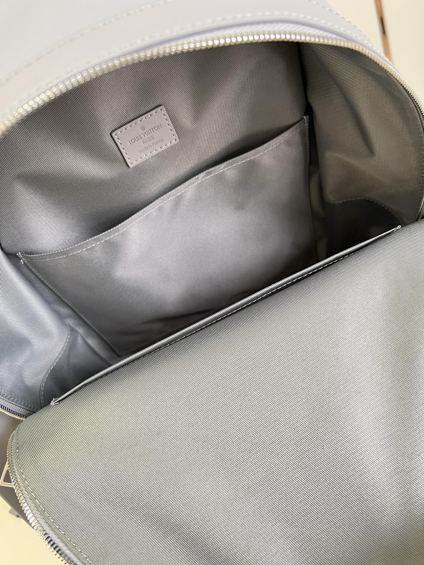 LV BAG M
