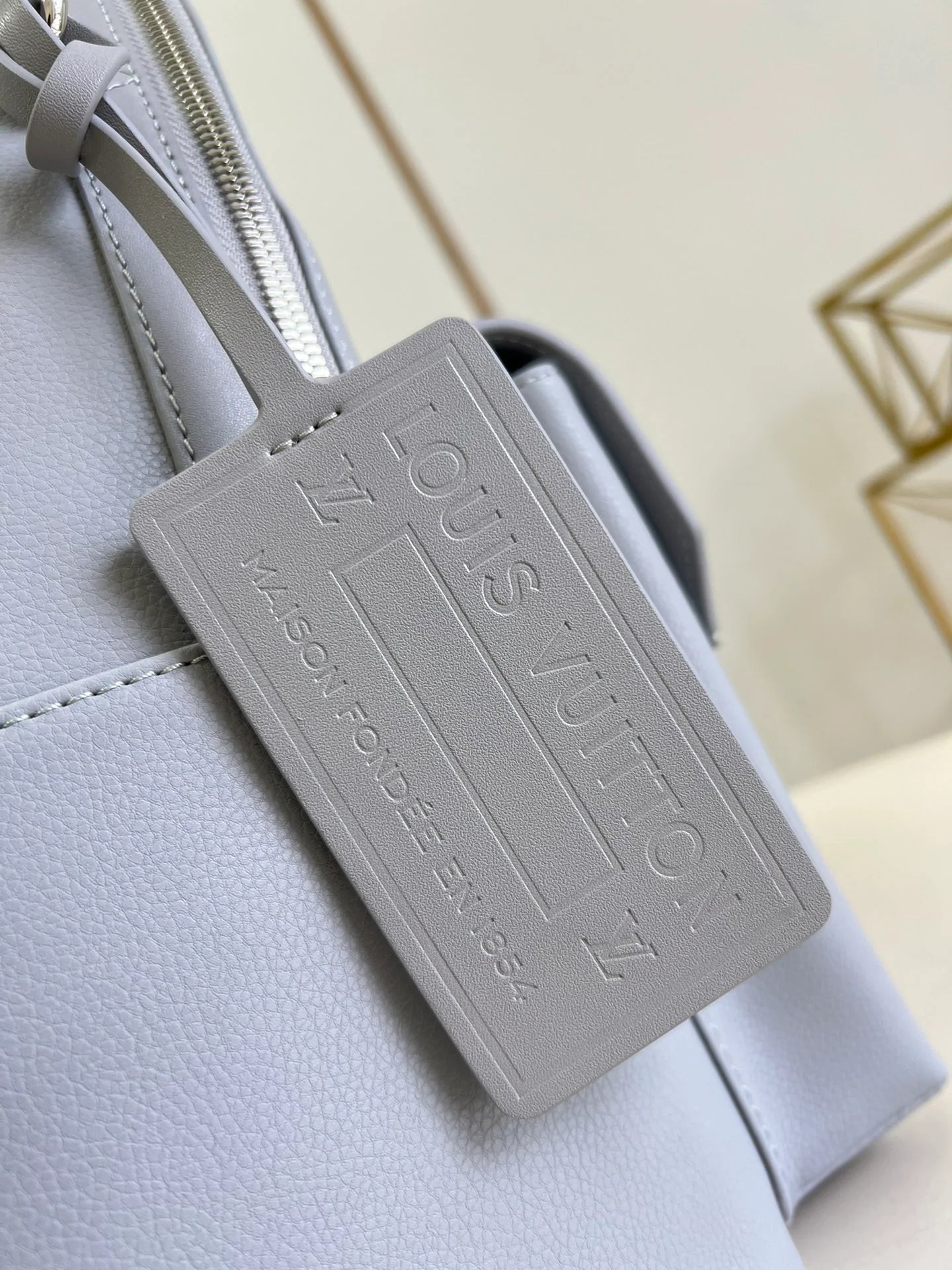LV BAG M