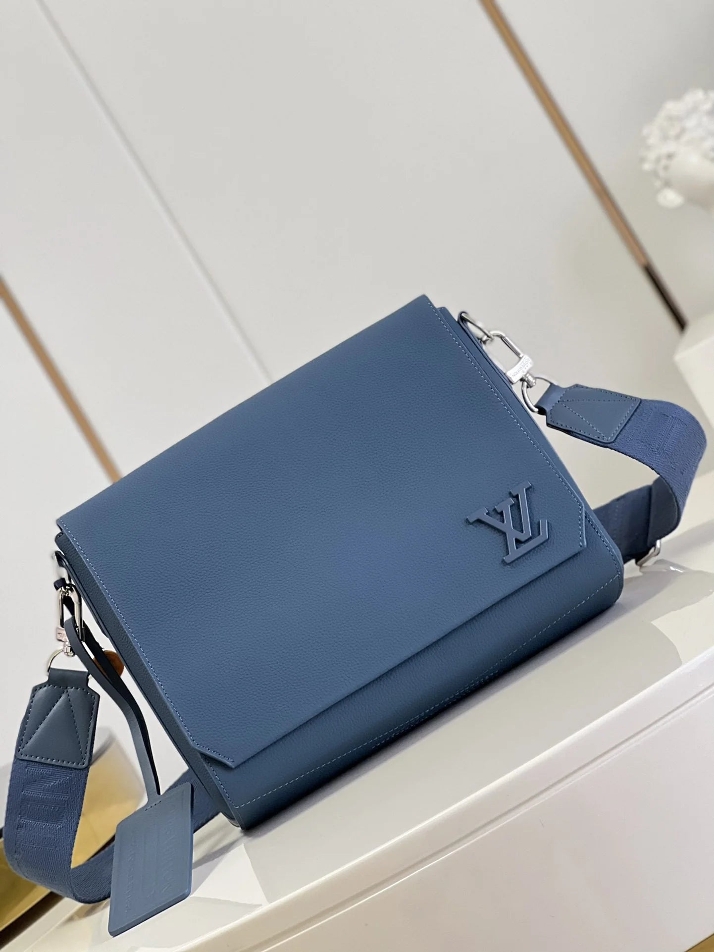 LV BAG M59327