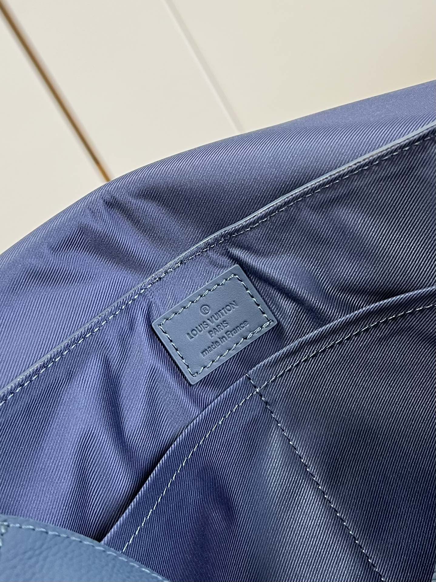 LV BAG M59327