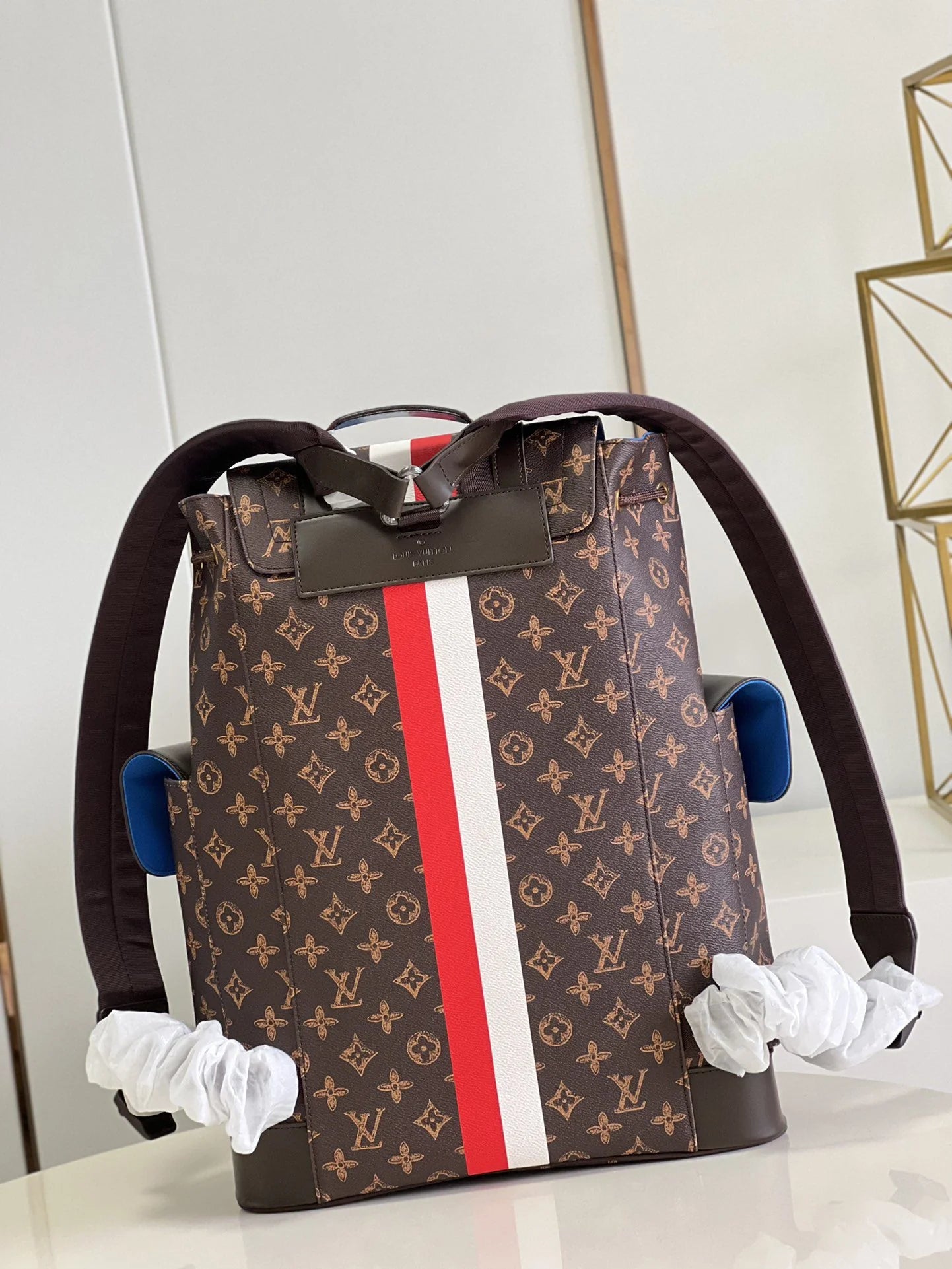 LV BAG M