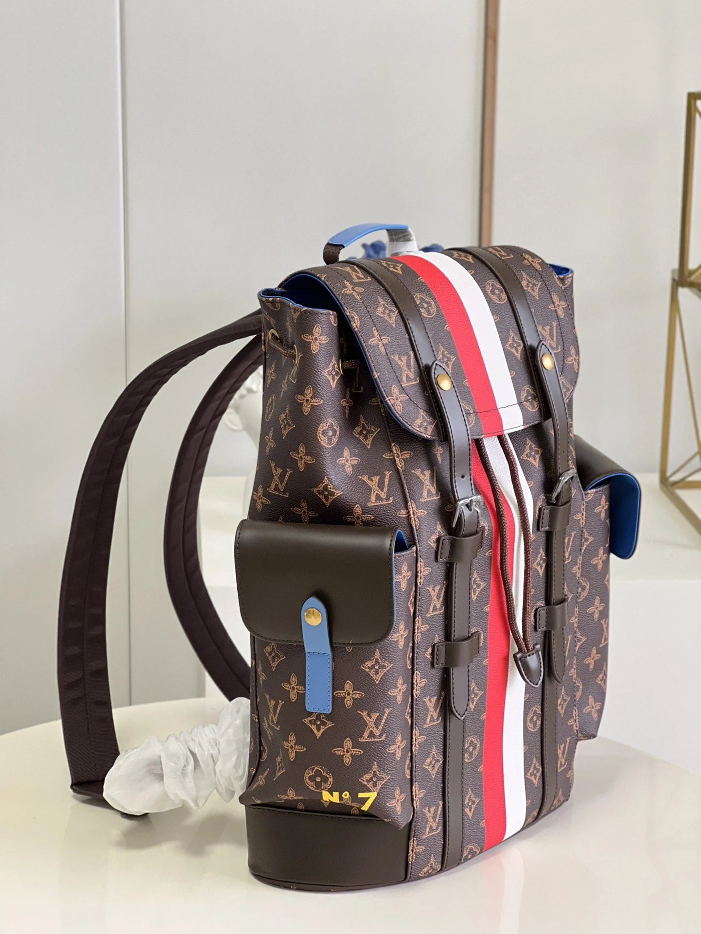 LV BAG M