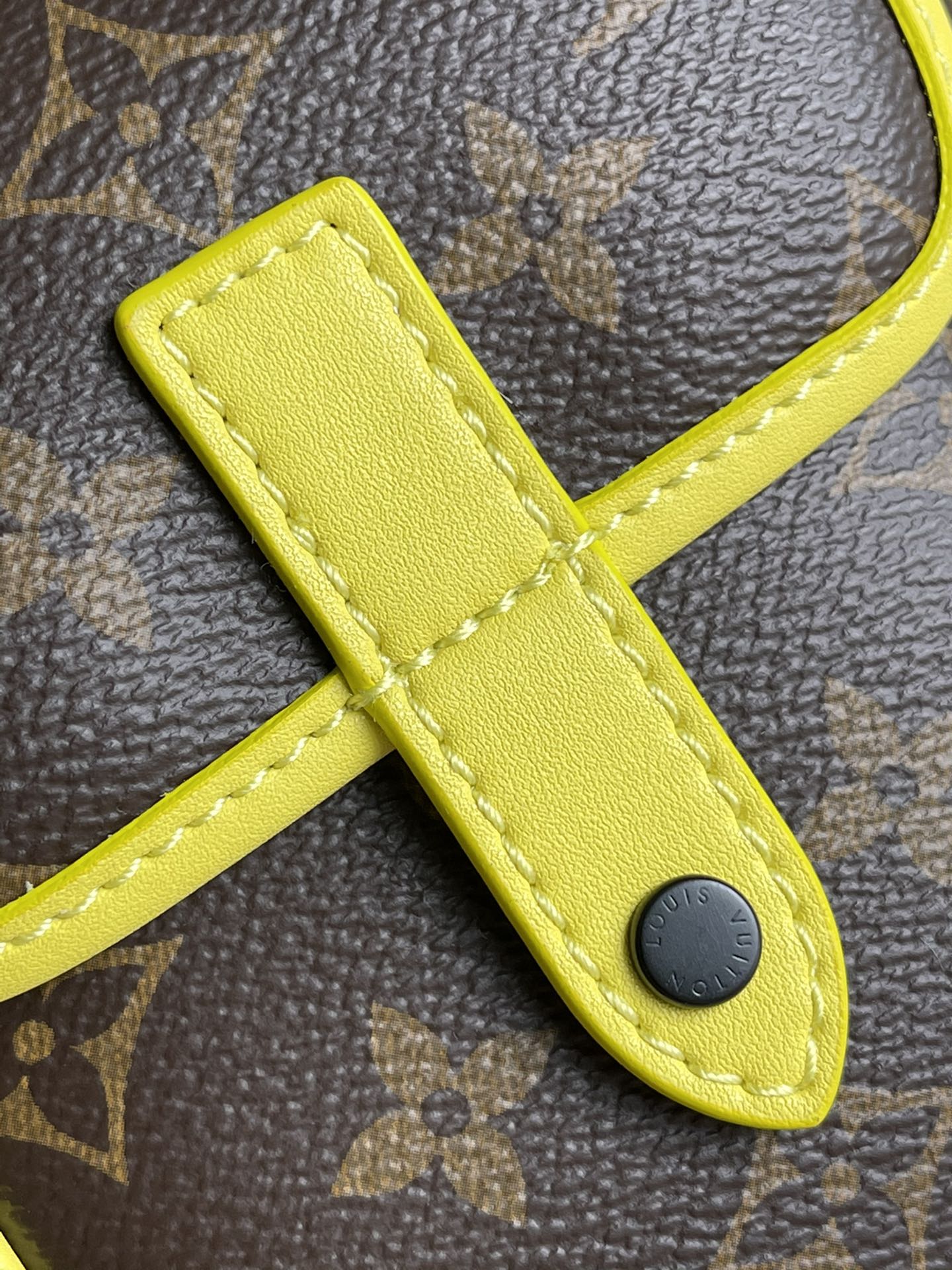 LV BAG M69404