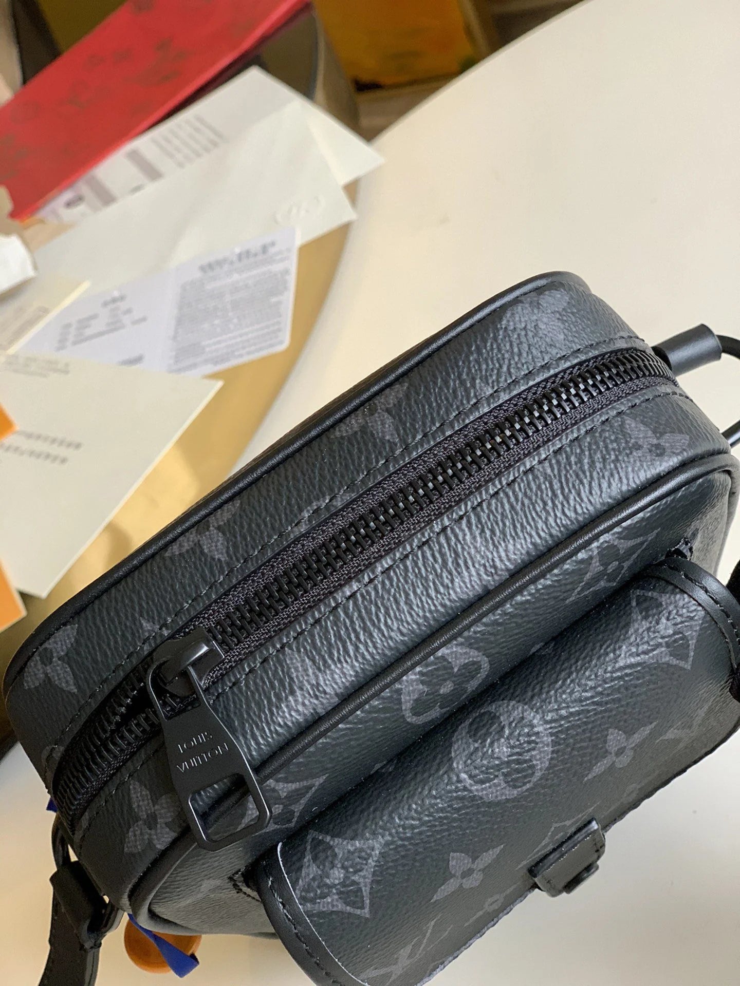 LV BAG M