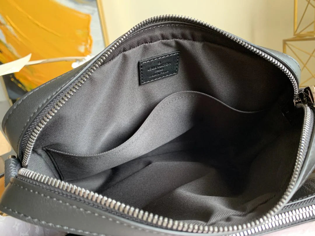 LV BAG M