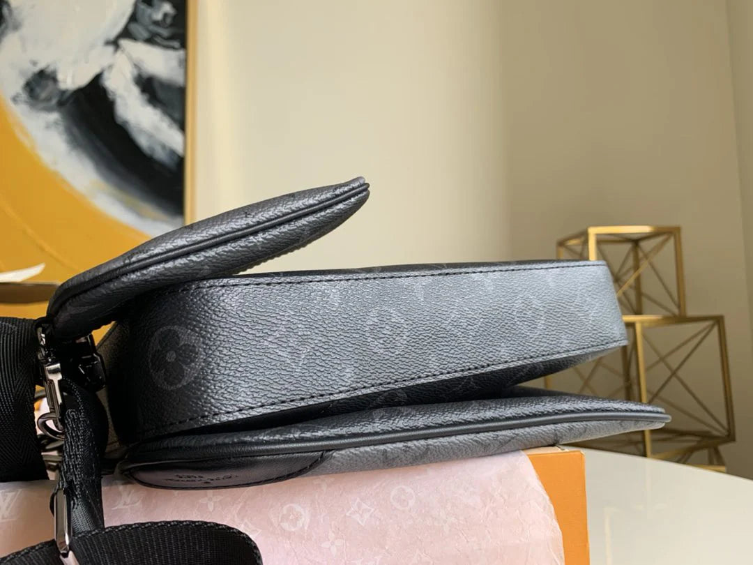 LV BAG M