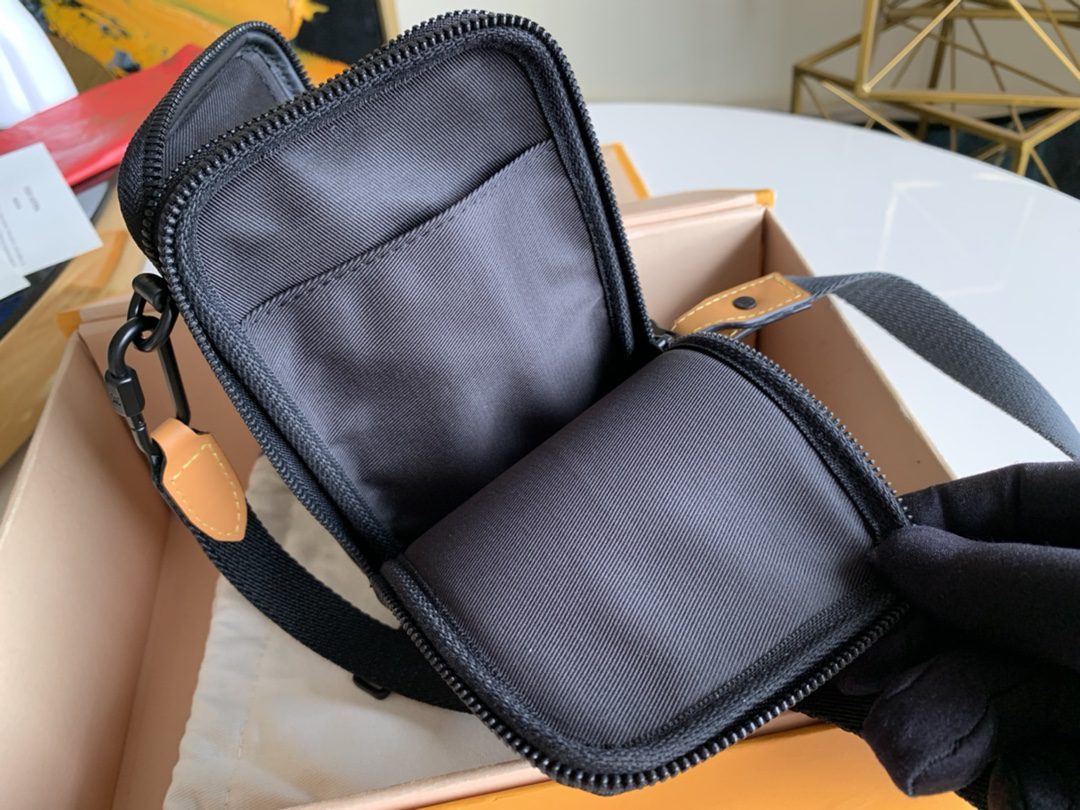 LV BAG M69534
