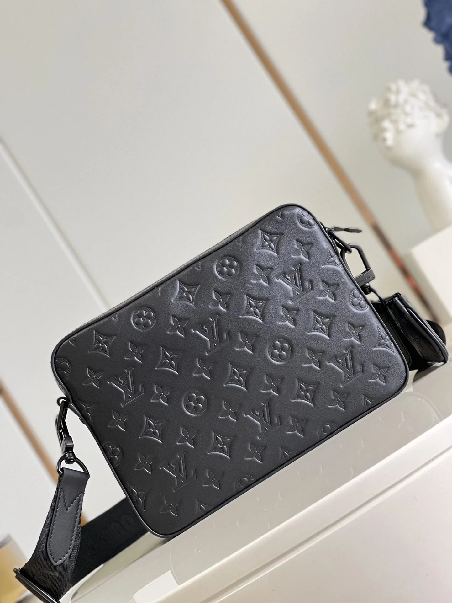 LV BAG M69827