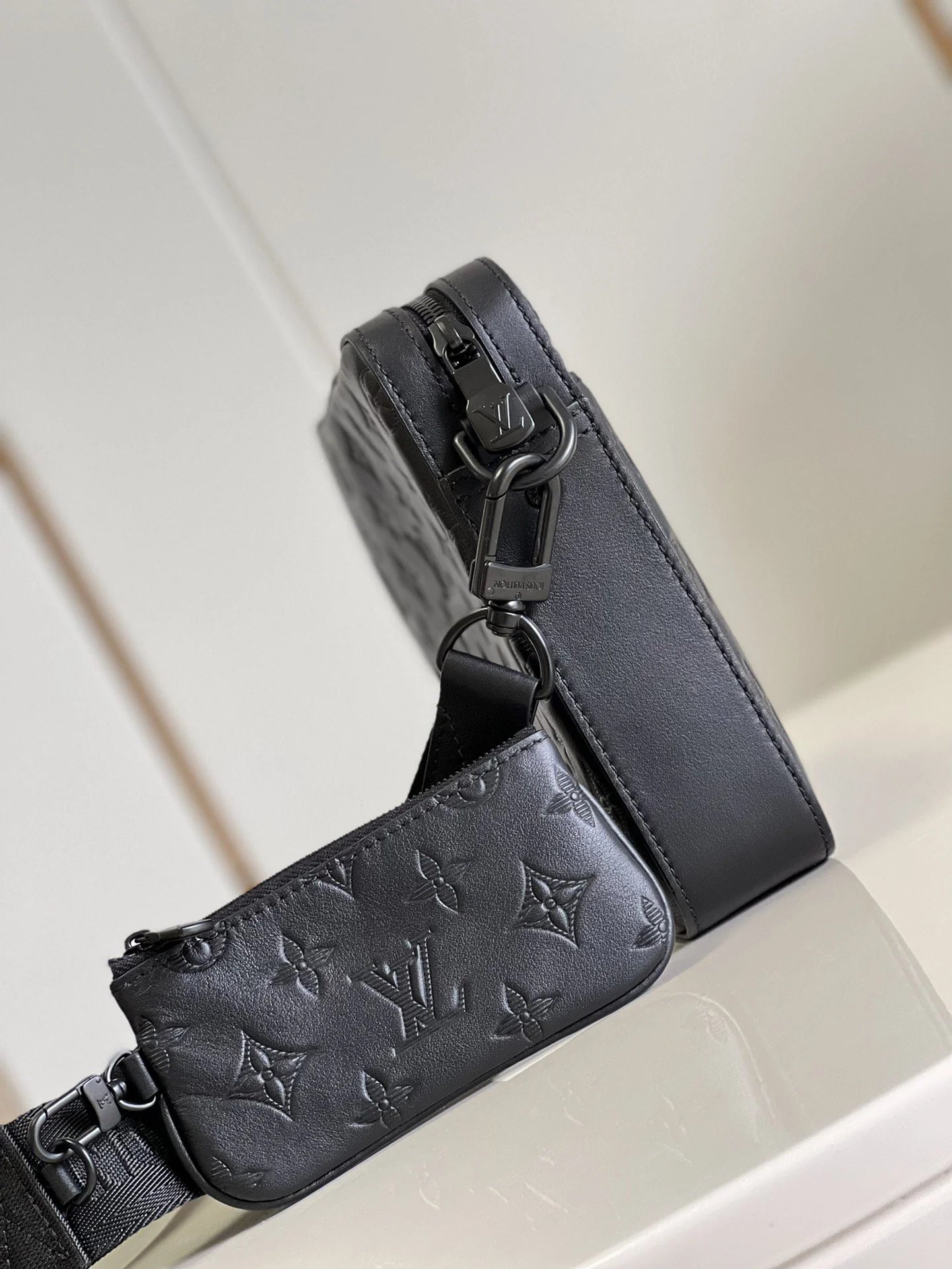 LV BAG M69827