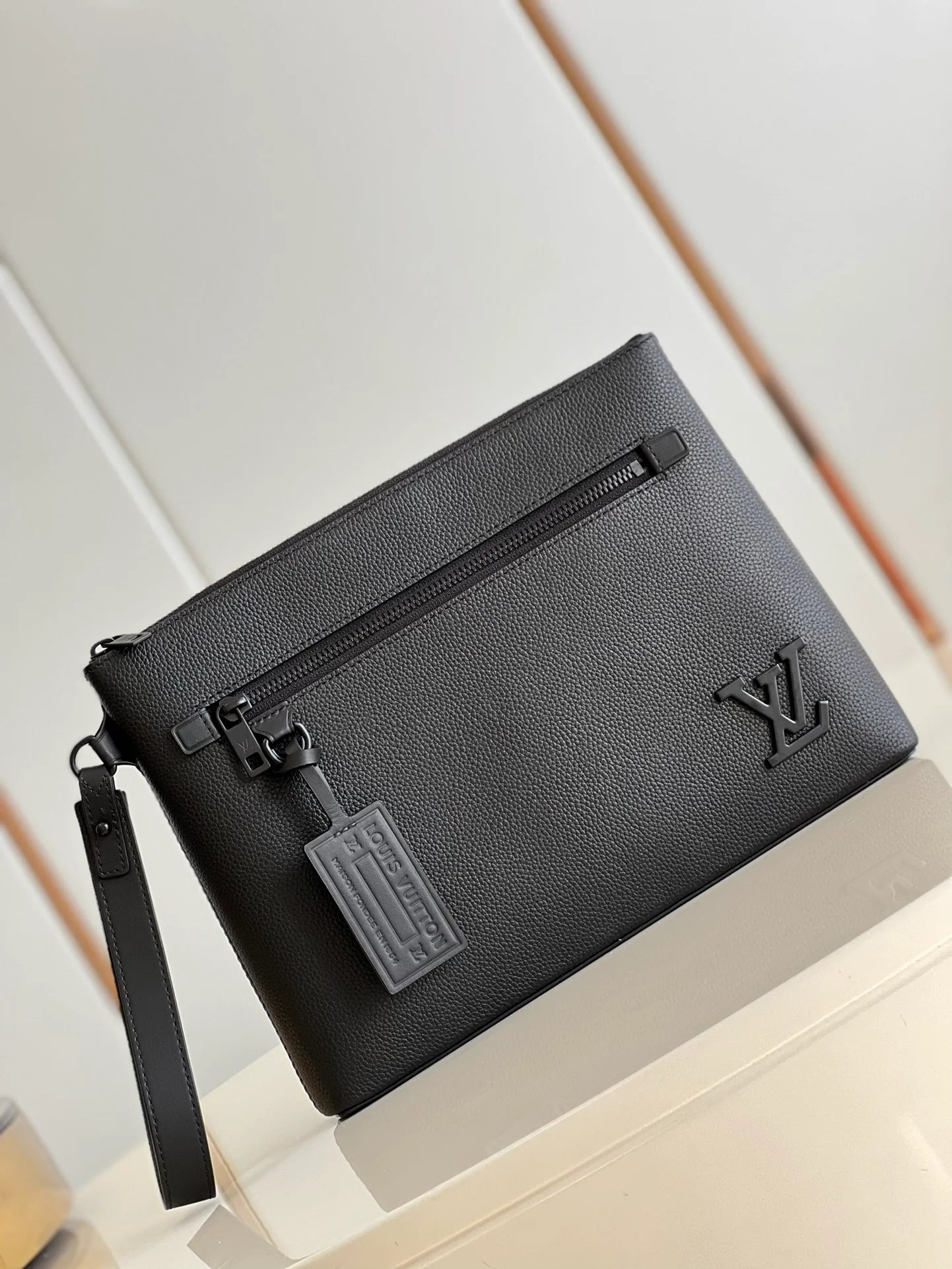 LV BAG M69837