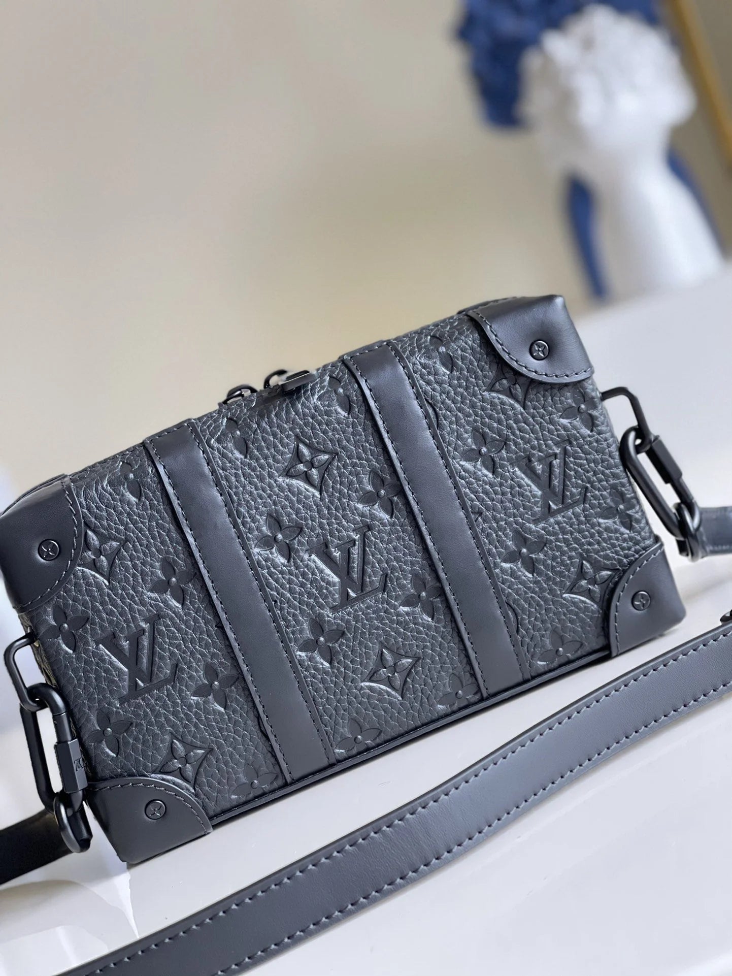 LV BAG M80224