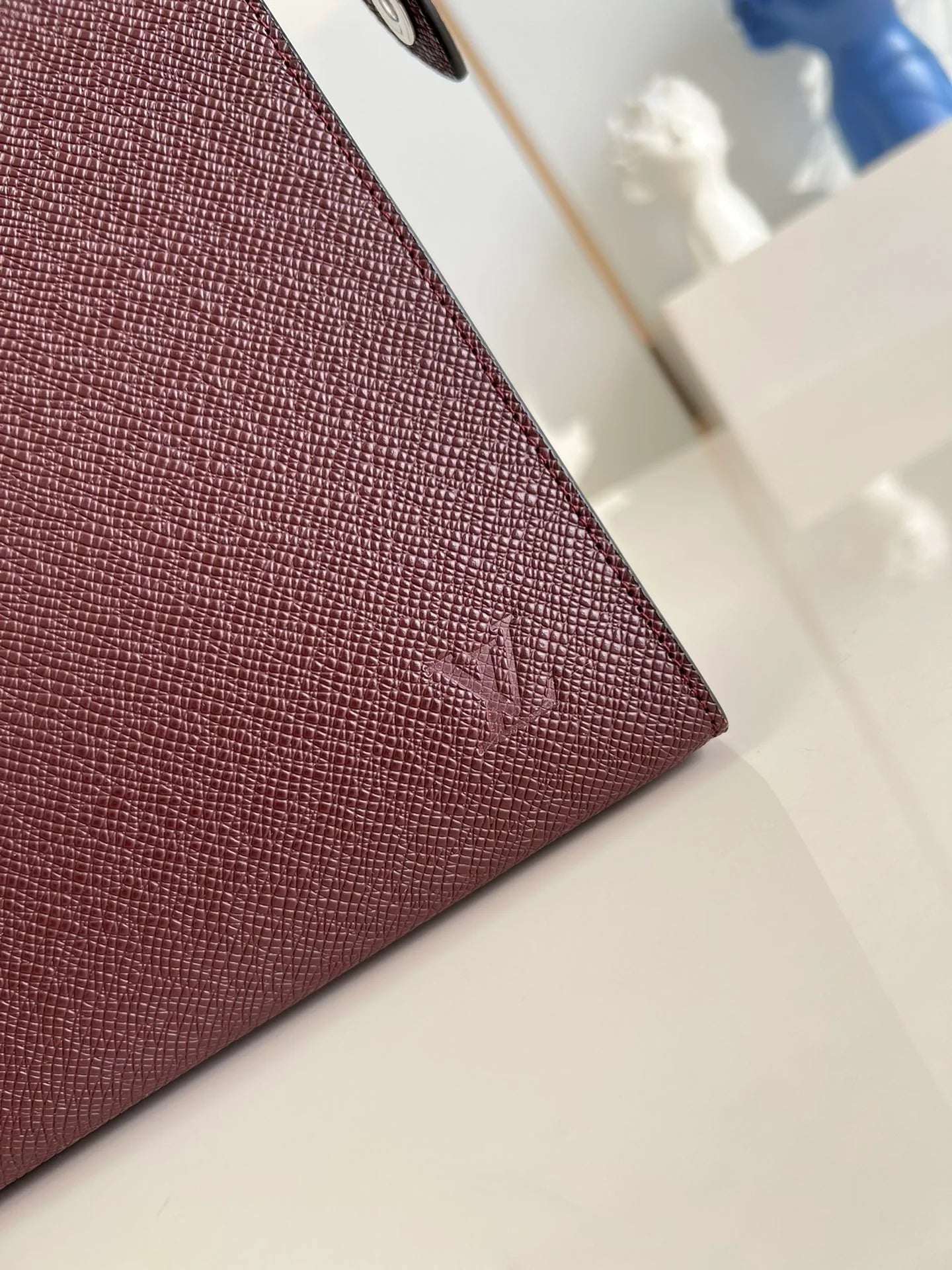 LV BAG M81556