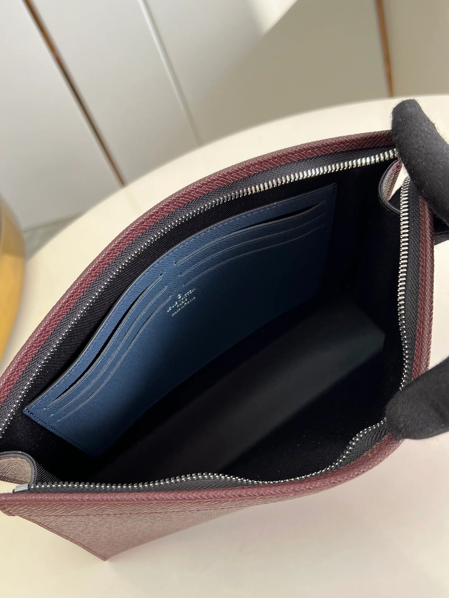 LV BAG M81556
