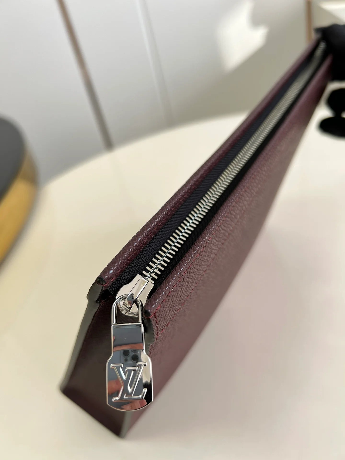 LV BAG M81556