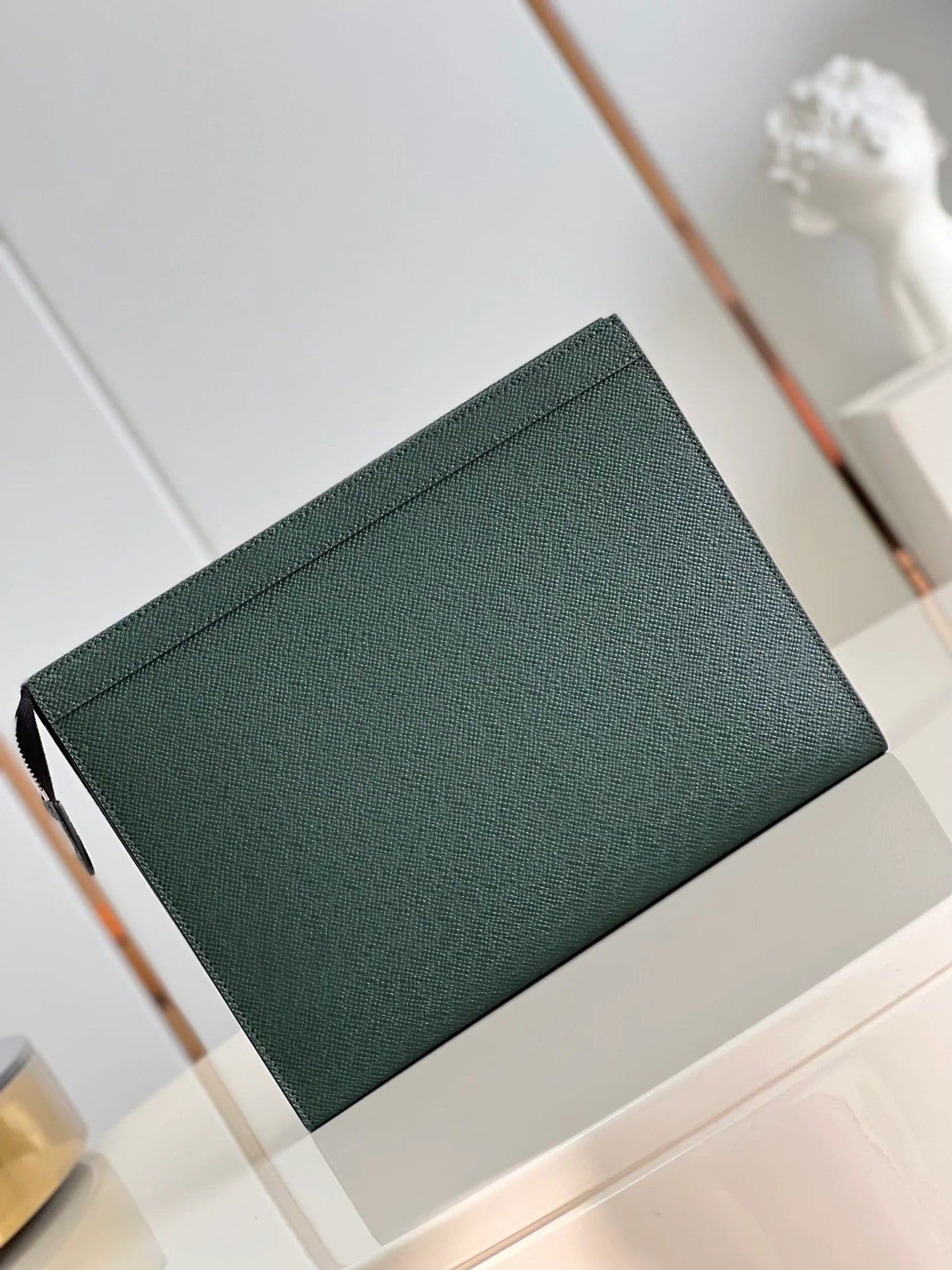 LV BAG M81556